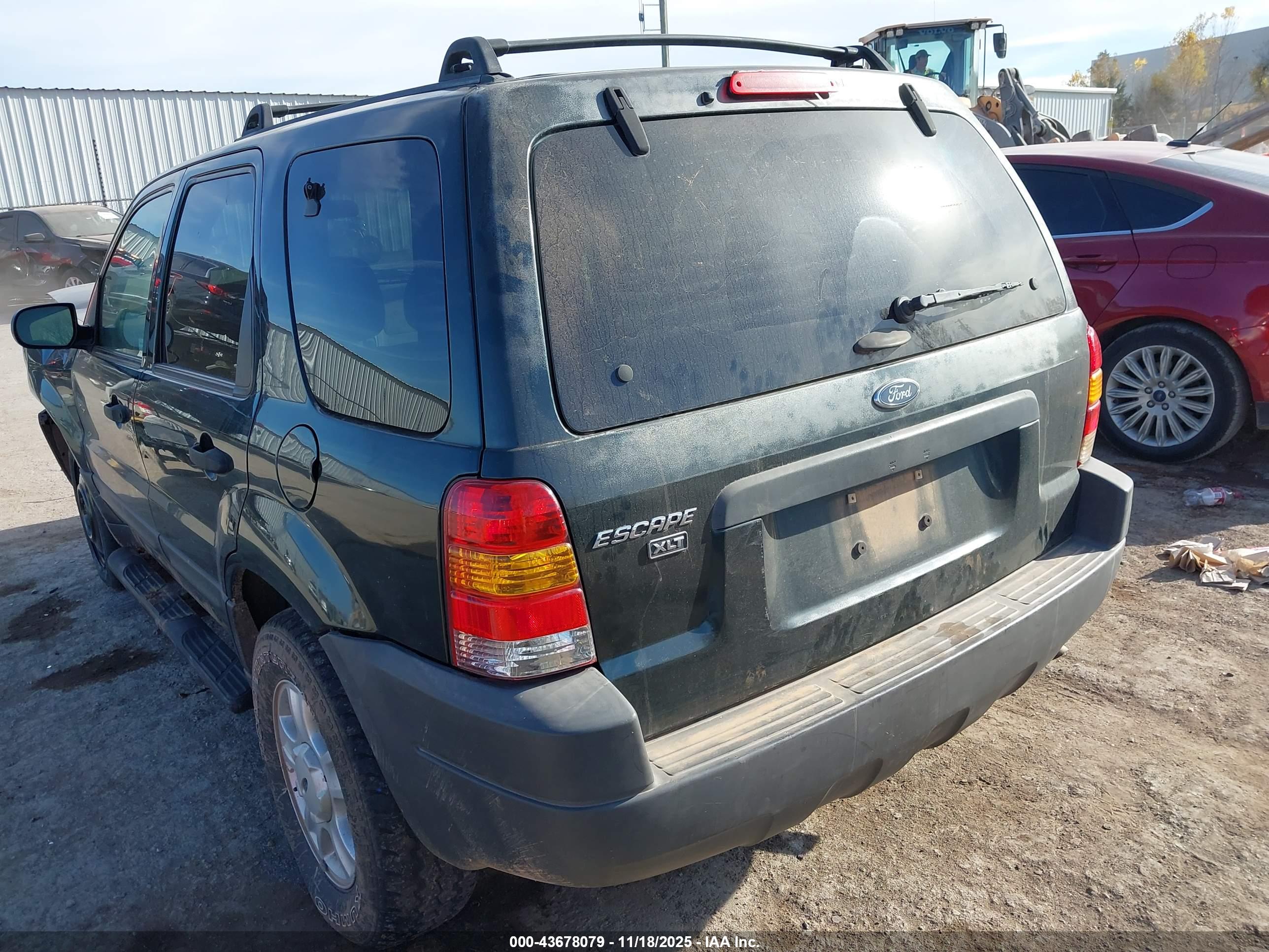 FORD ESCAPE image 3