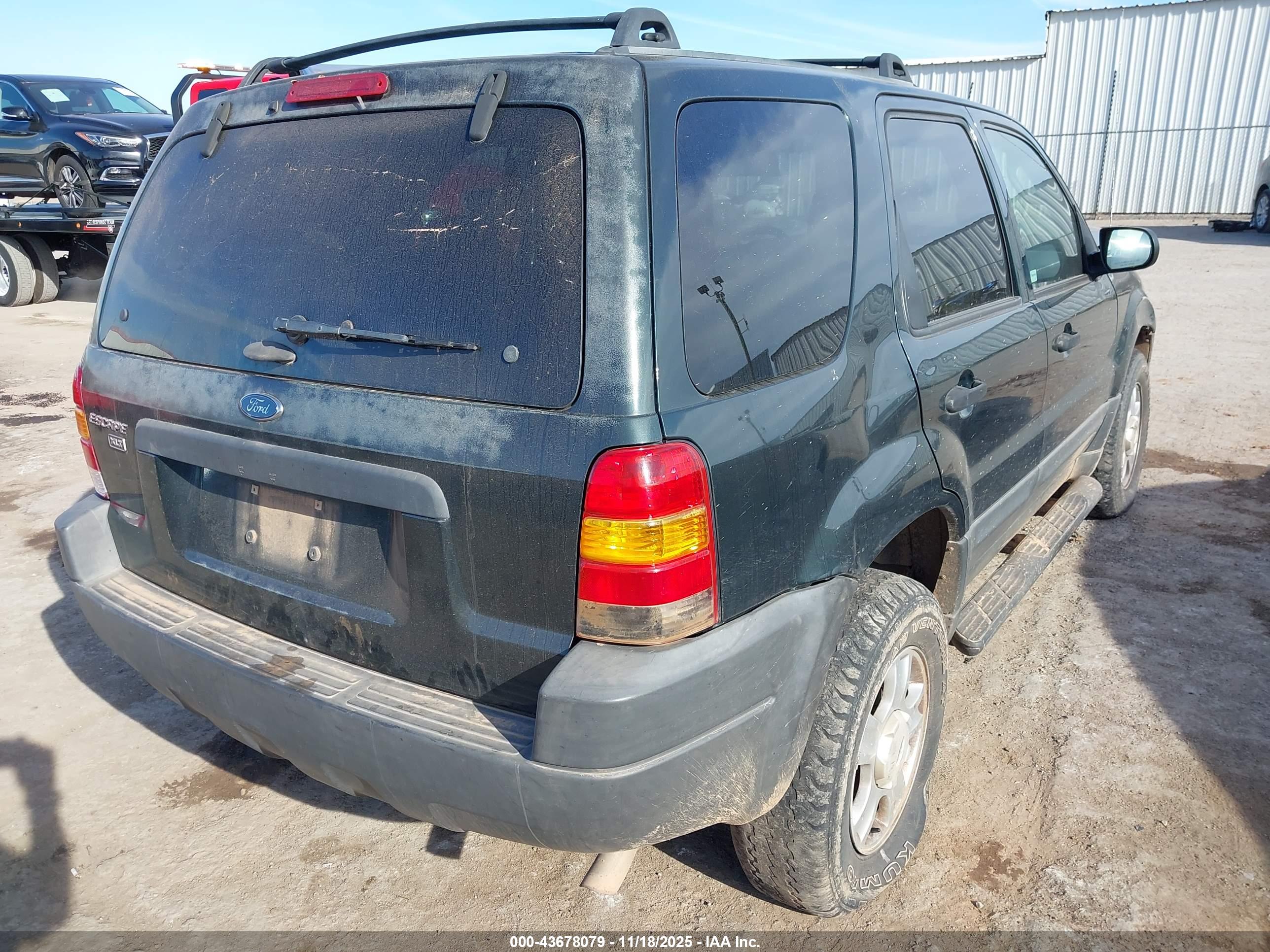 FORD ESCAPE image 4