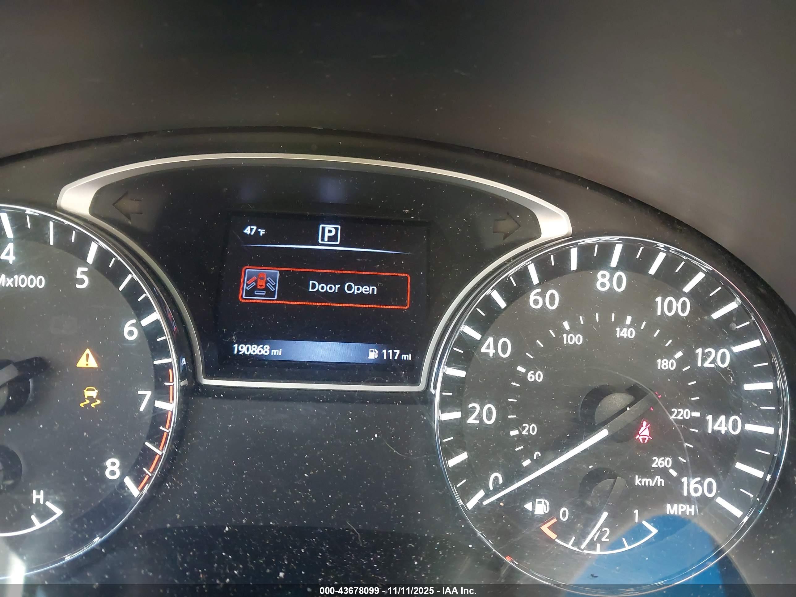 NISSAN ALTIMA image 7