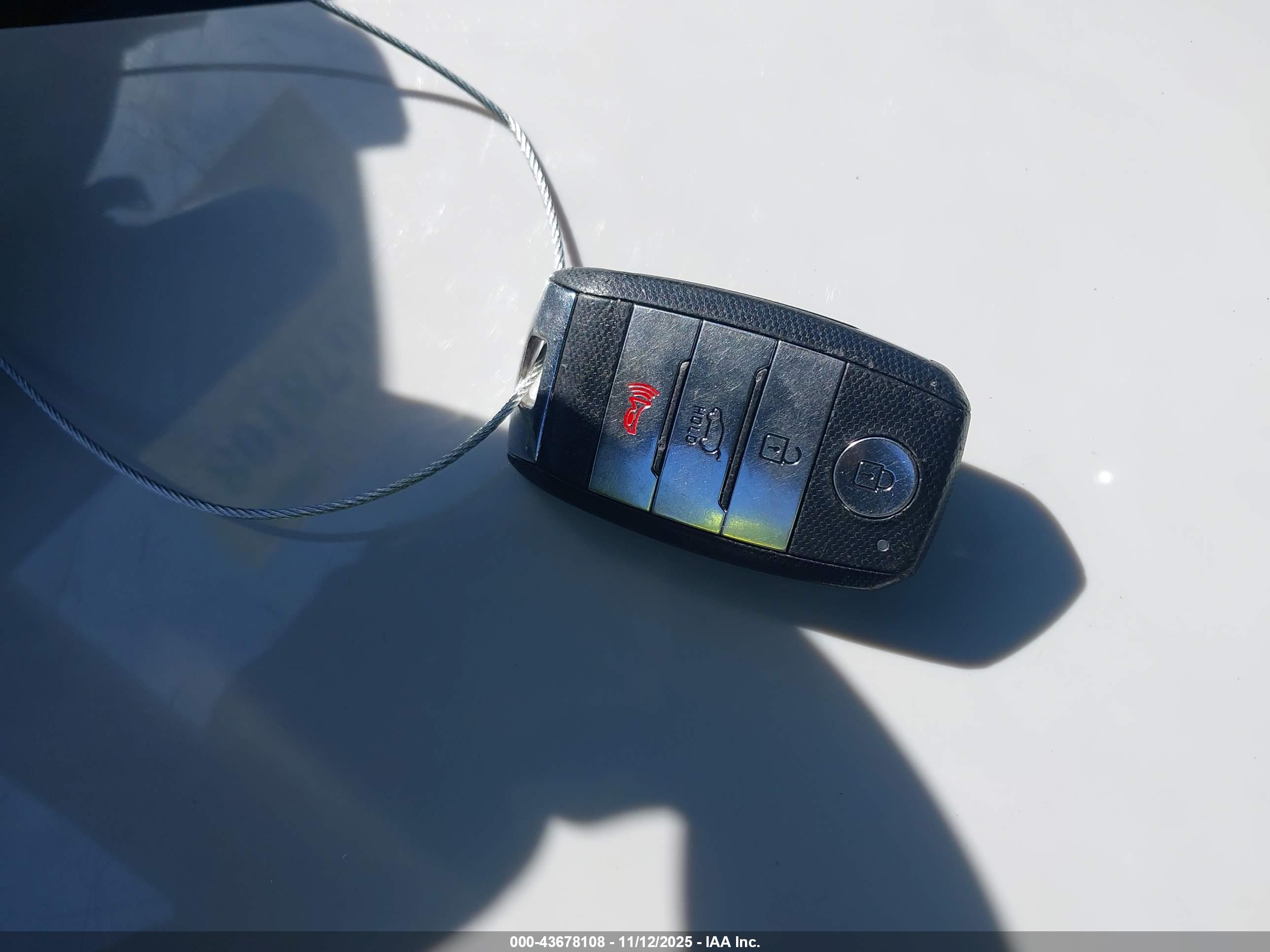 KIA SPORTAGE image 11