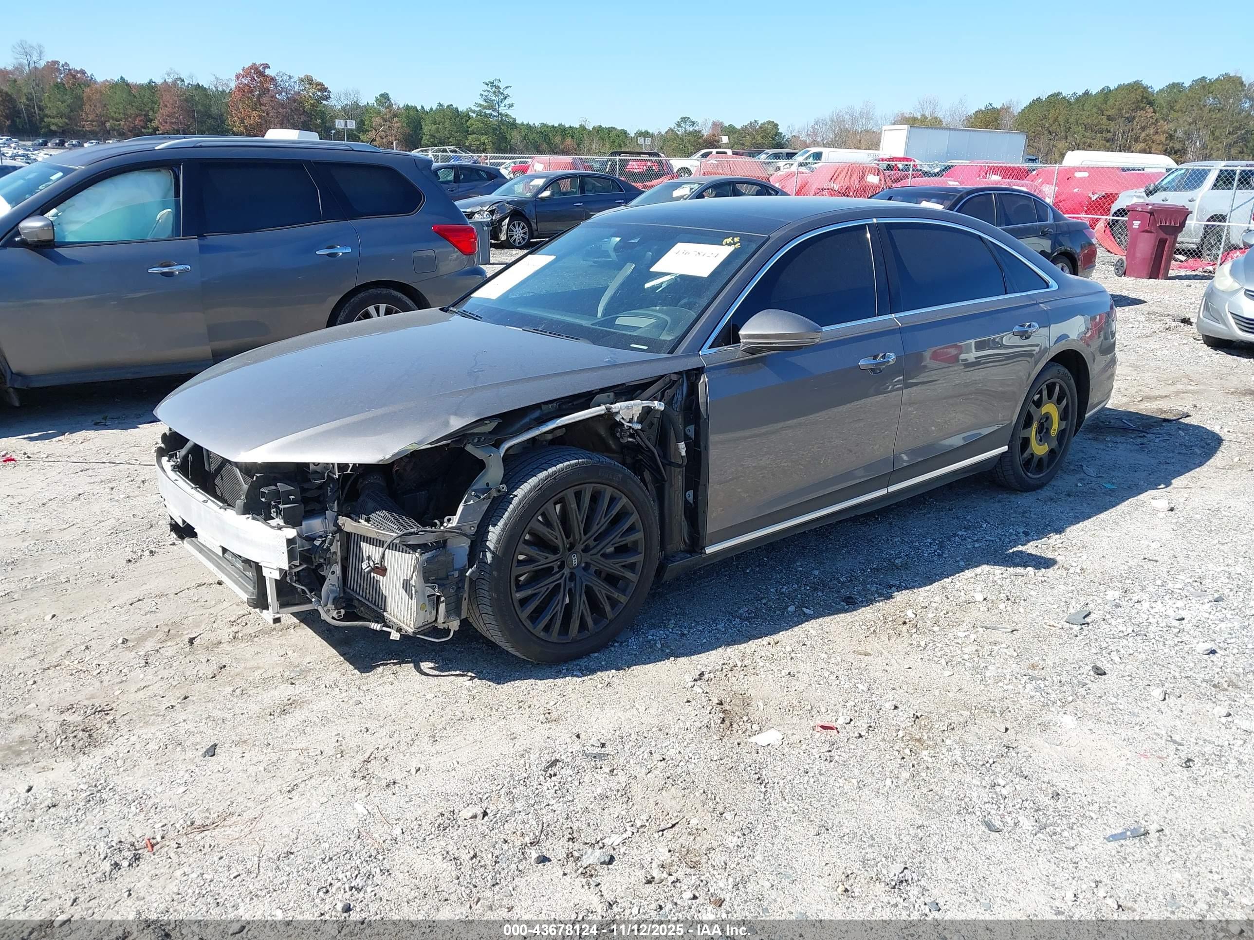 AUDI A8 image 2