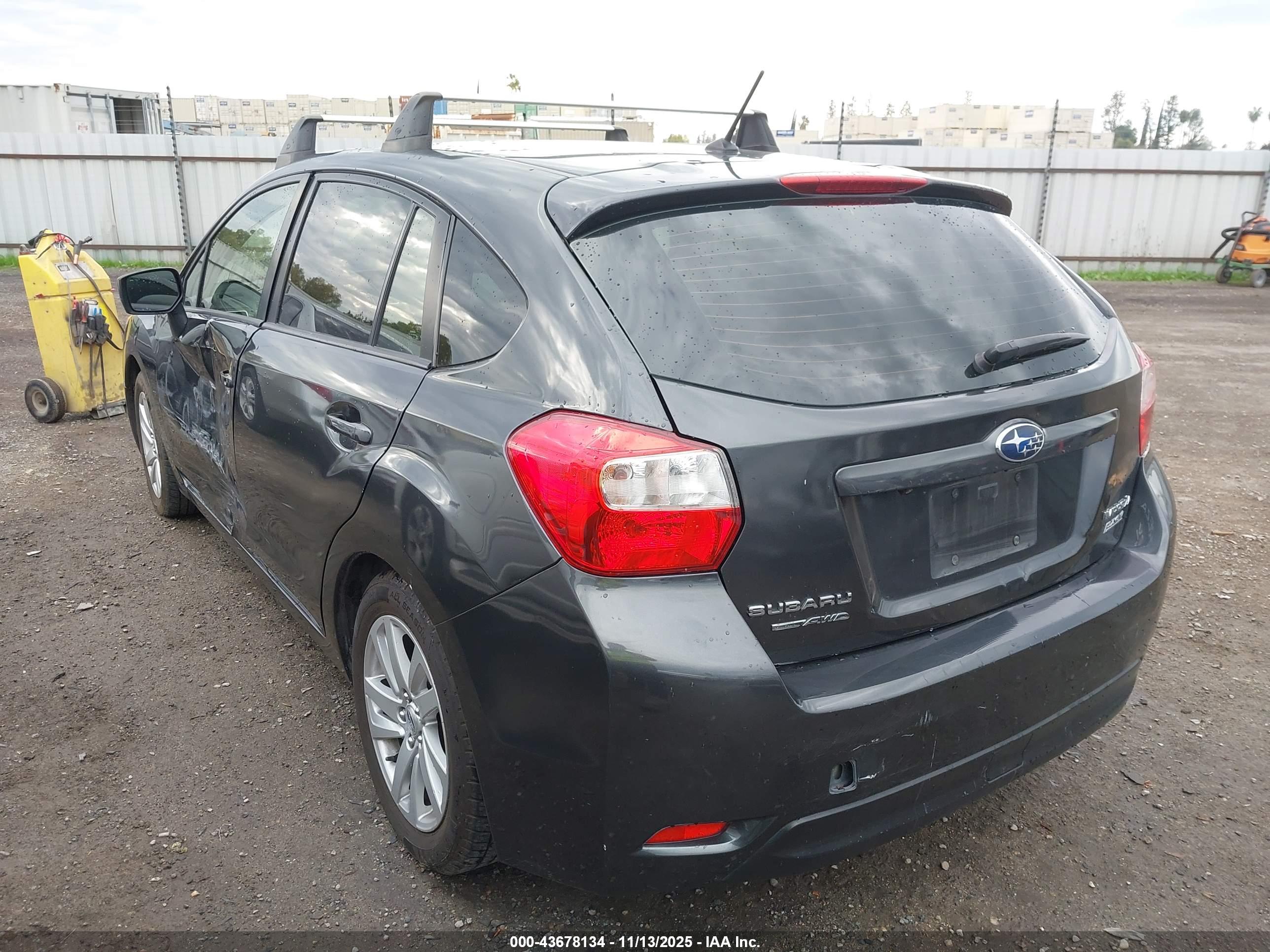 SUBARU IMPREZA image 3