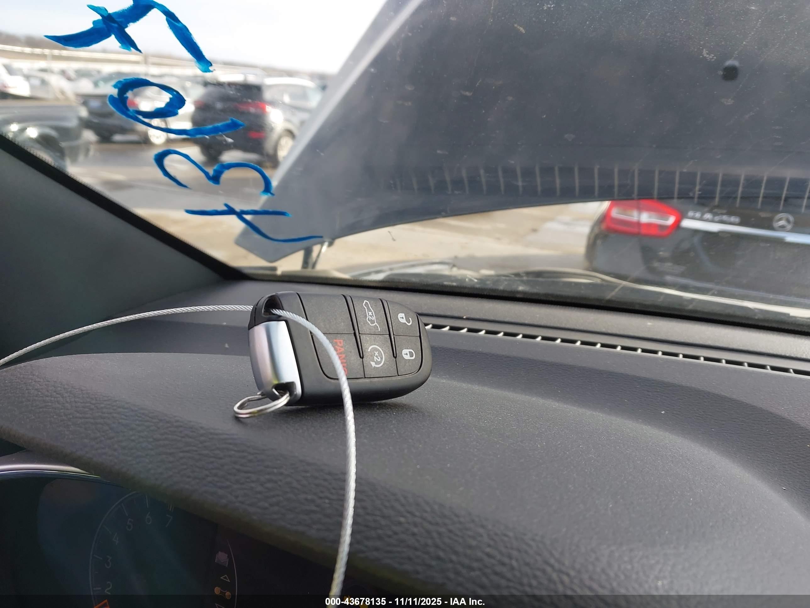 JEEP GRAND image 11