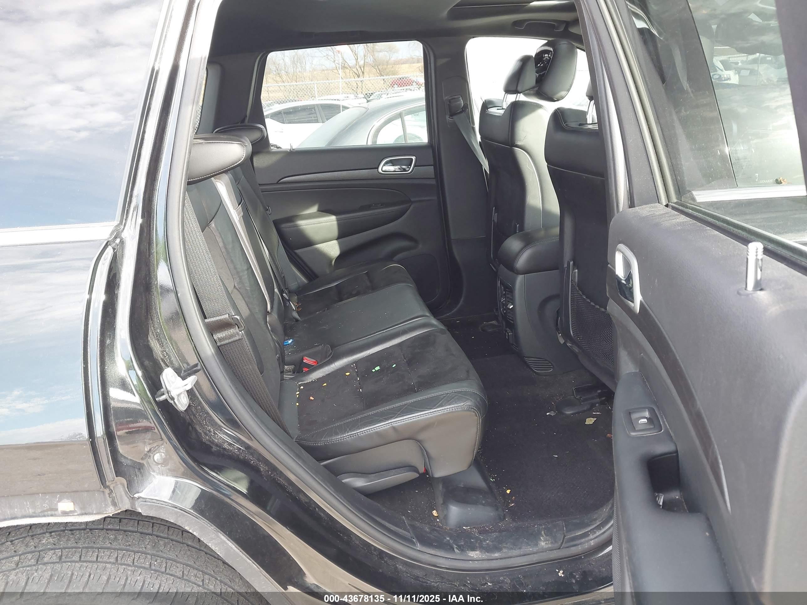 JEEP GRAND image 8