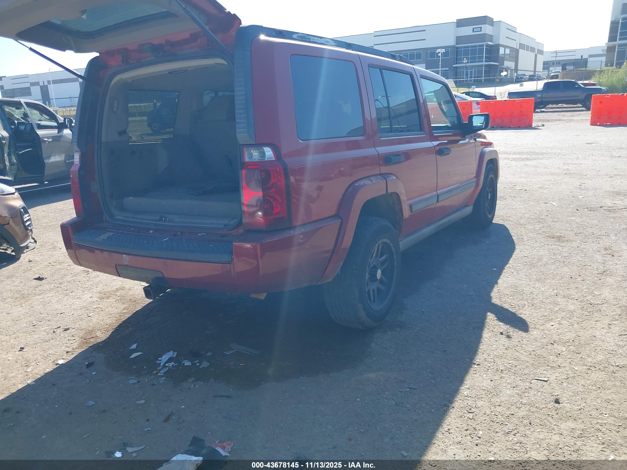 JEEP COMMANDER image 4