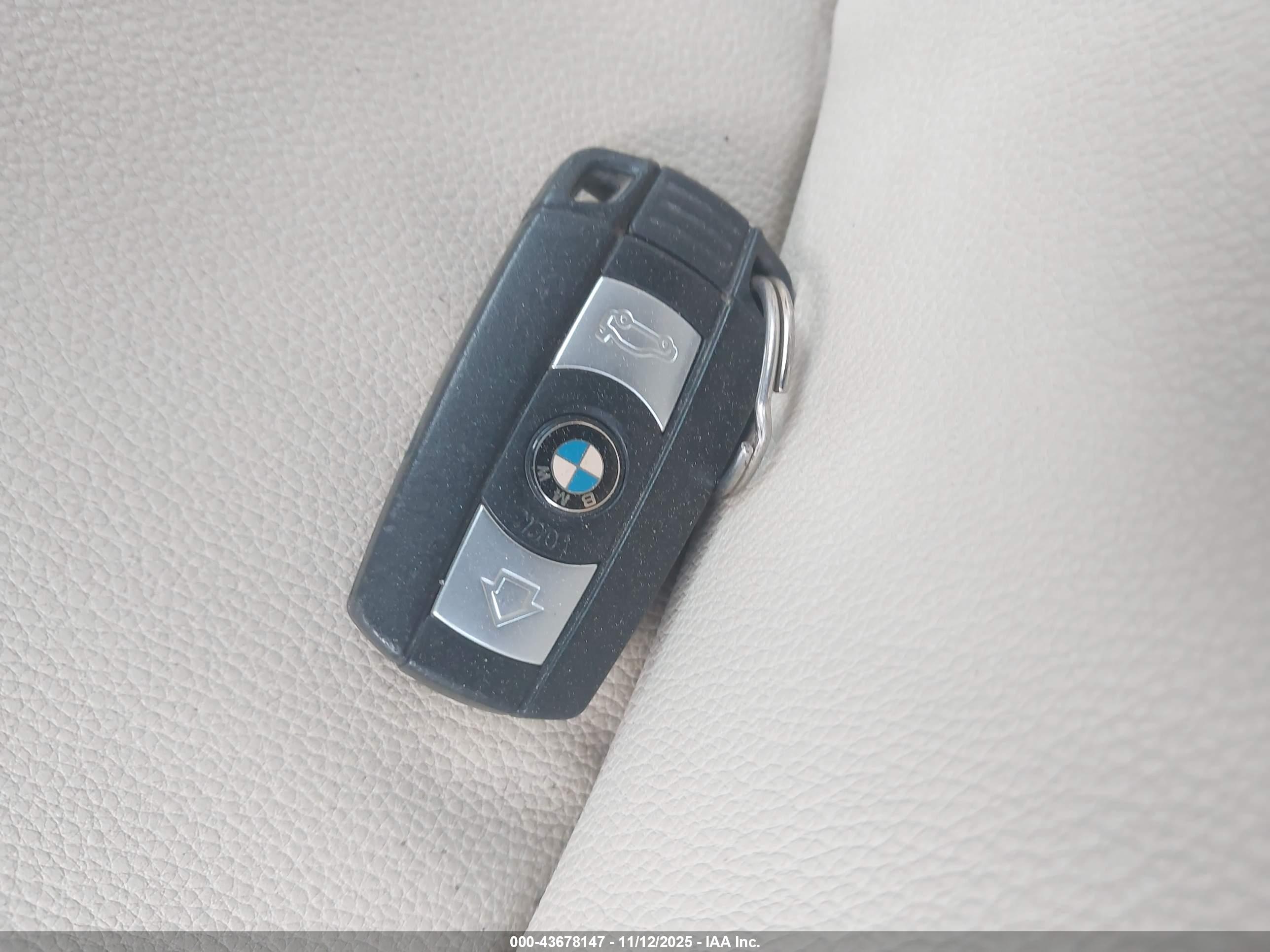 BMW 328I image 11