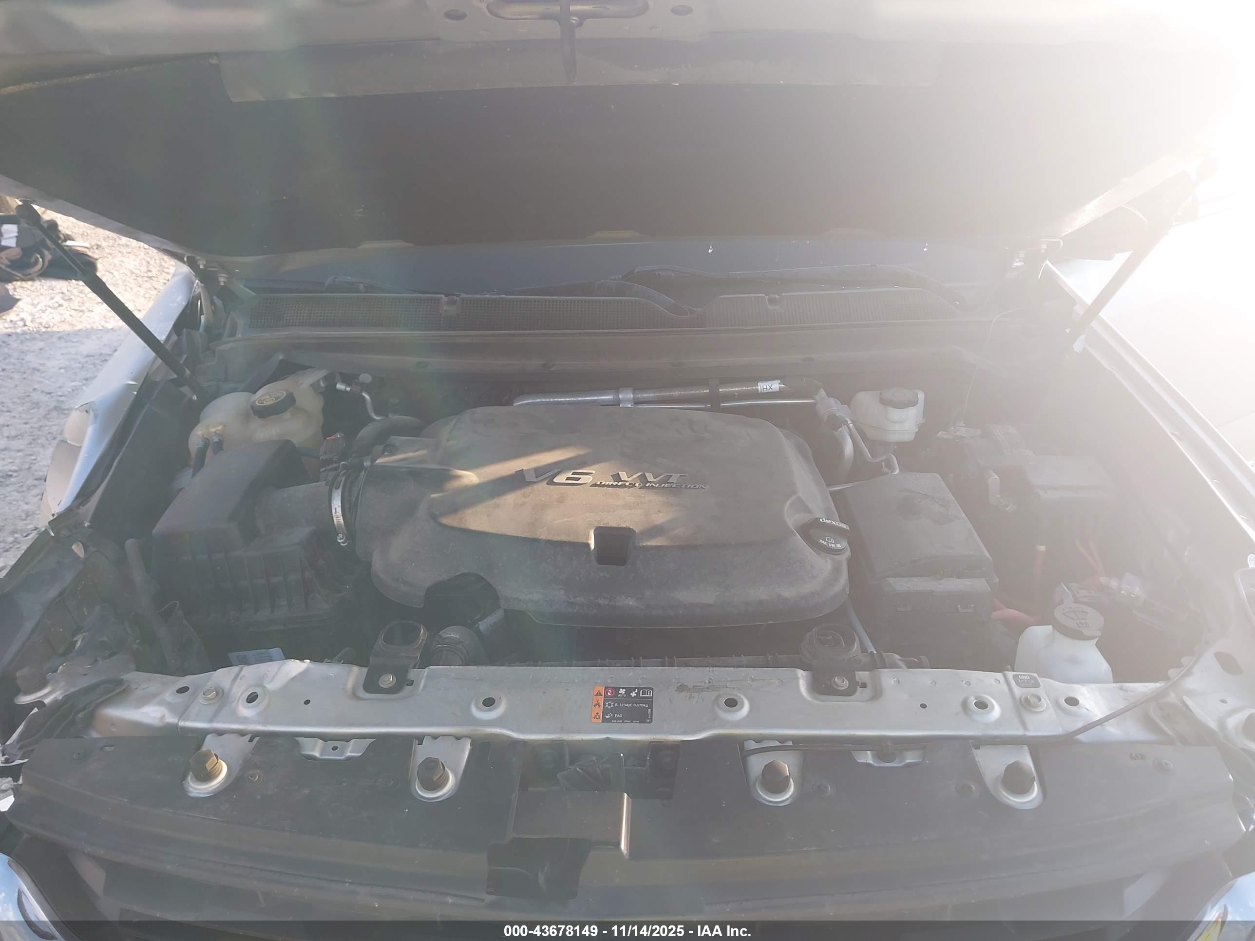CHEVROLET COLORADO image 10
