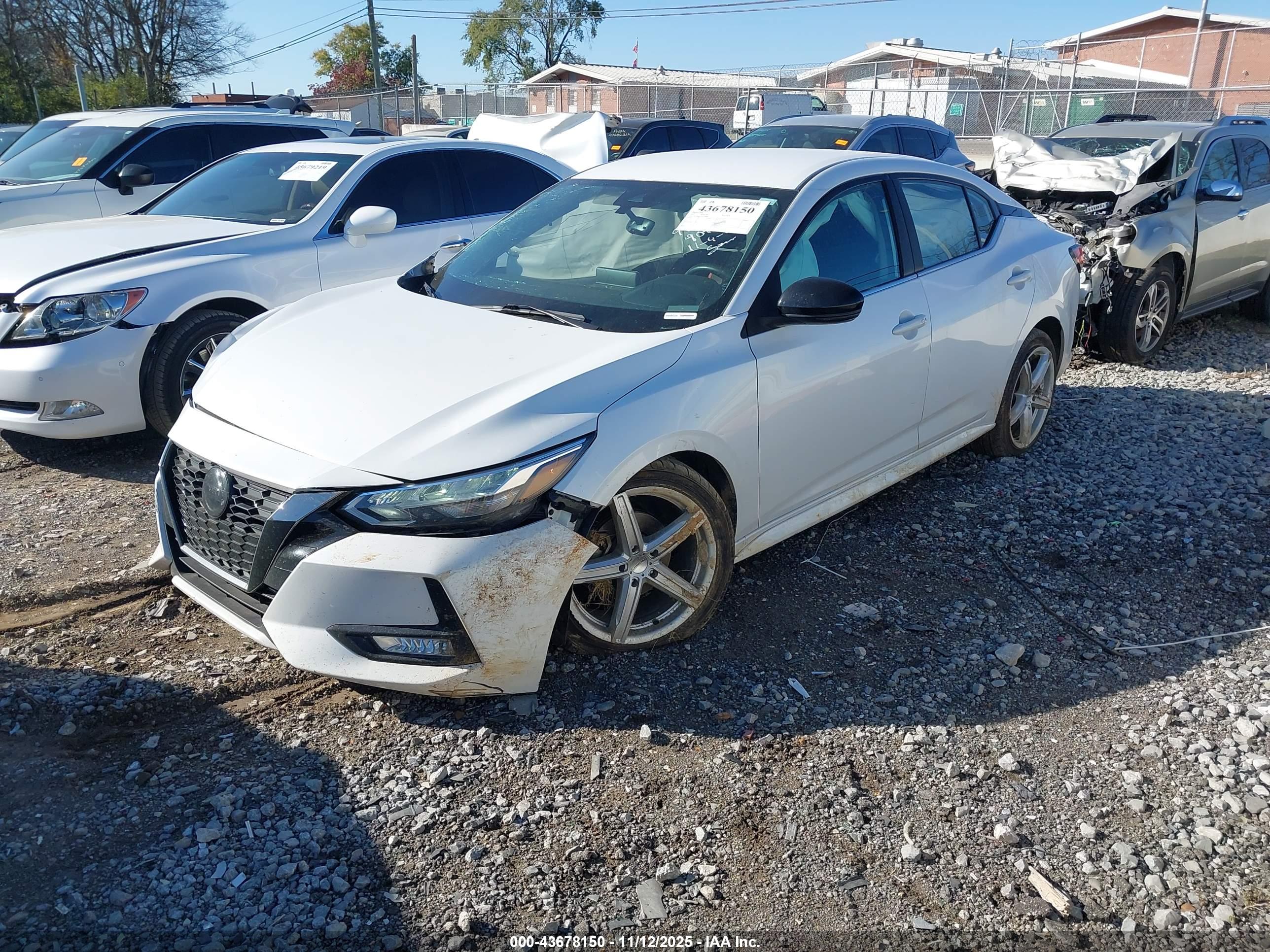NISSAN SENTRA image 2