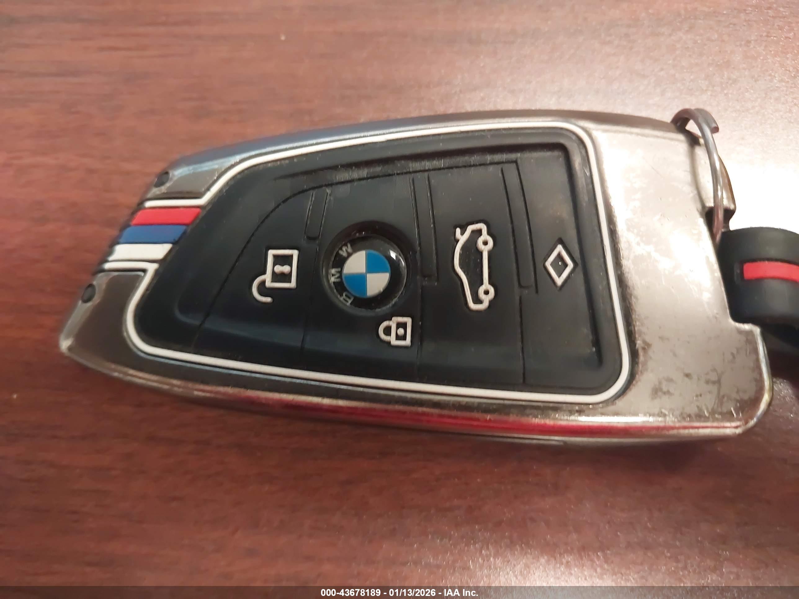BMW X4 image 11