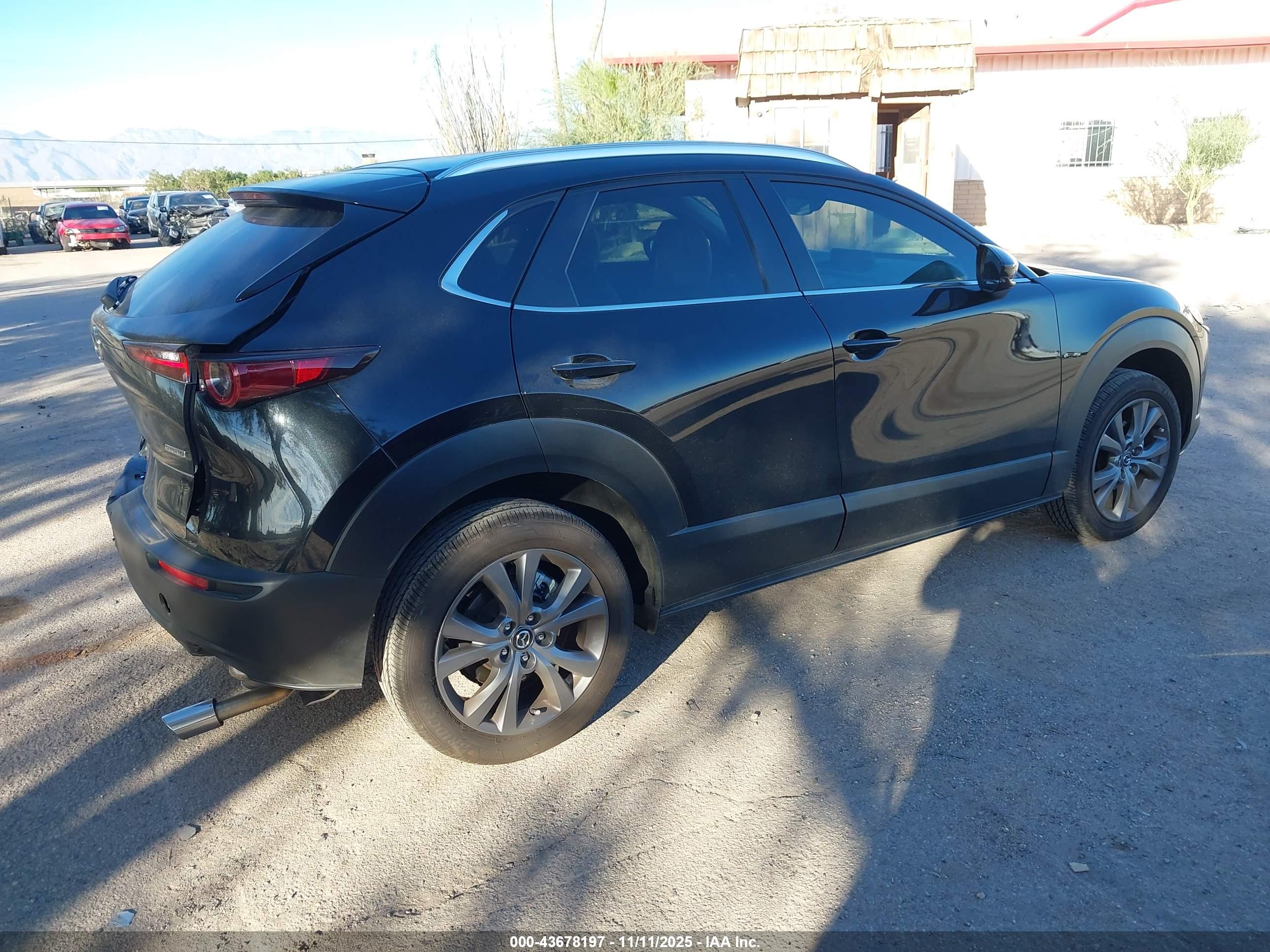 MAZDA CX-30 image 4