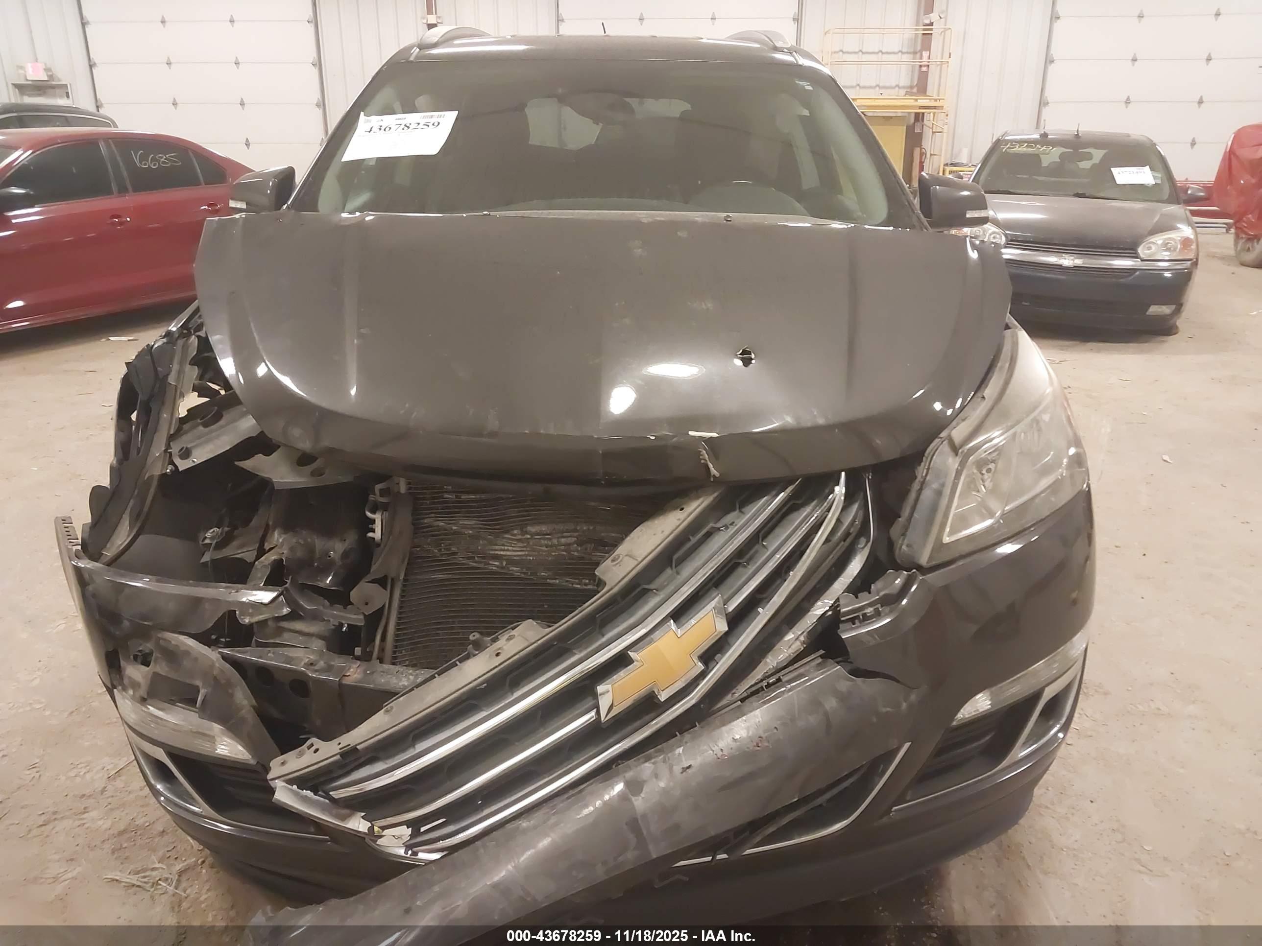 CHEVROLET TRAVERSE image 6