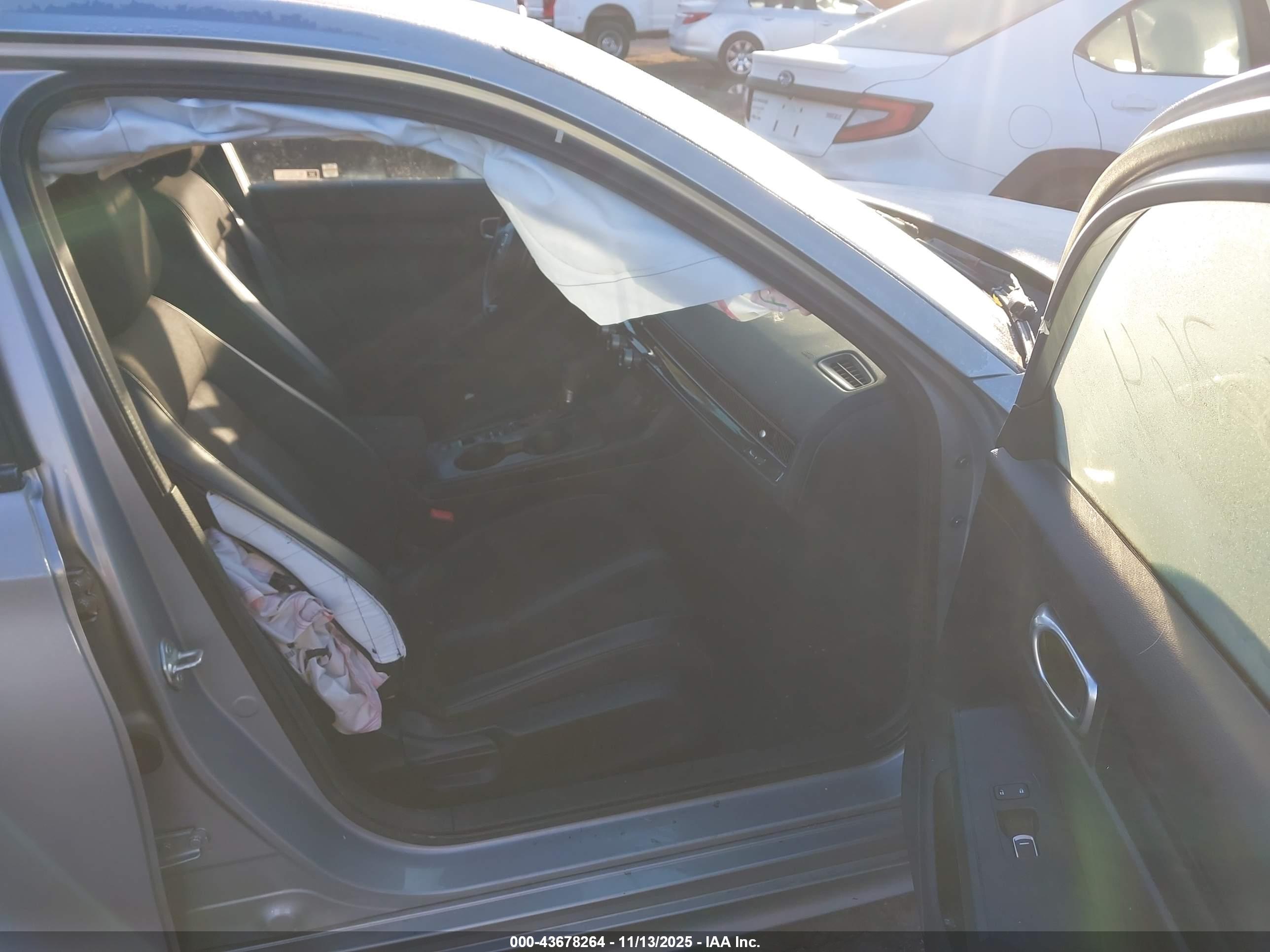 HONDA CIVIC image 5
