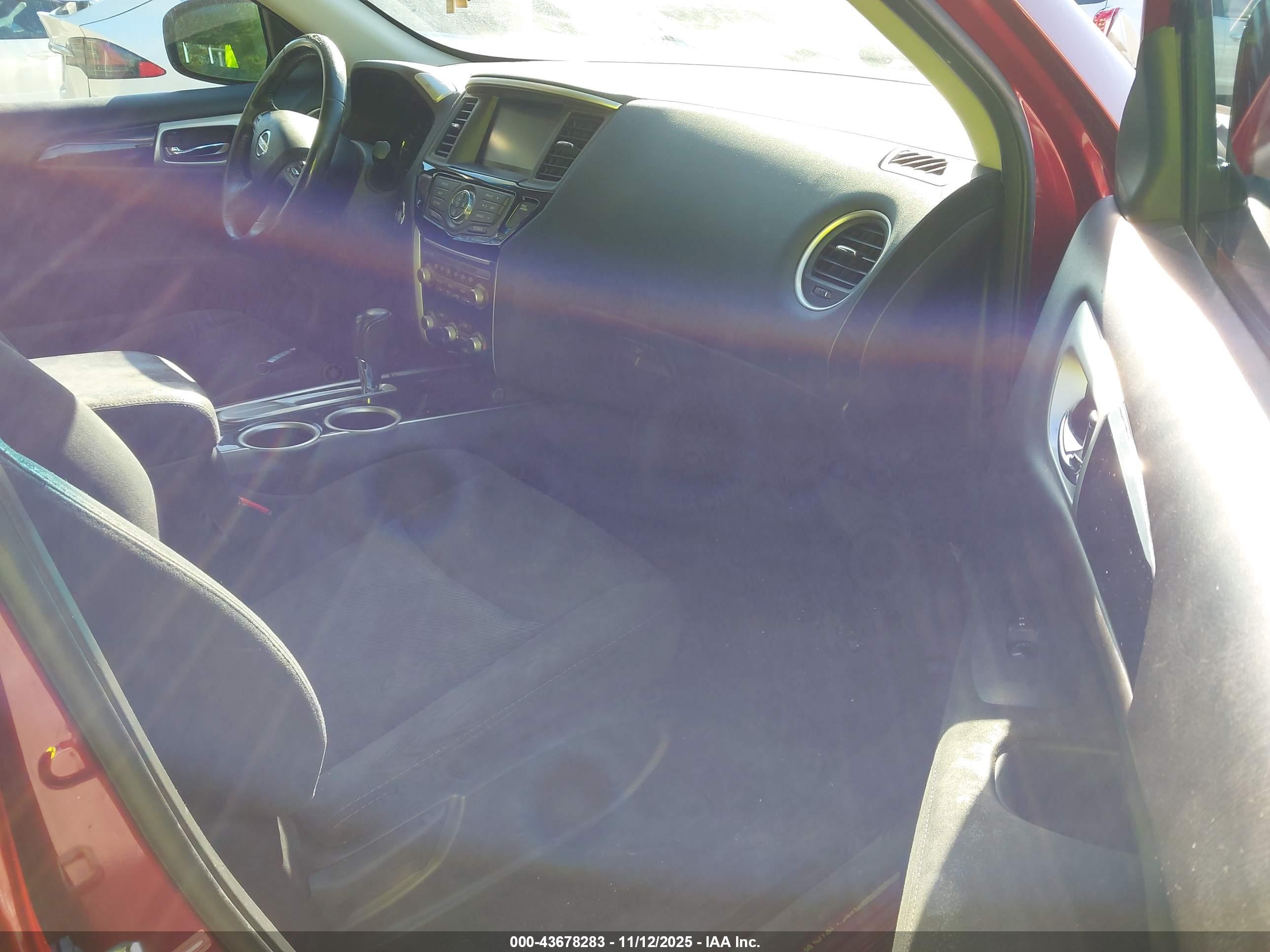 NISSAN PATHFINDER image 5