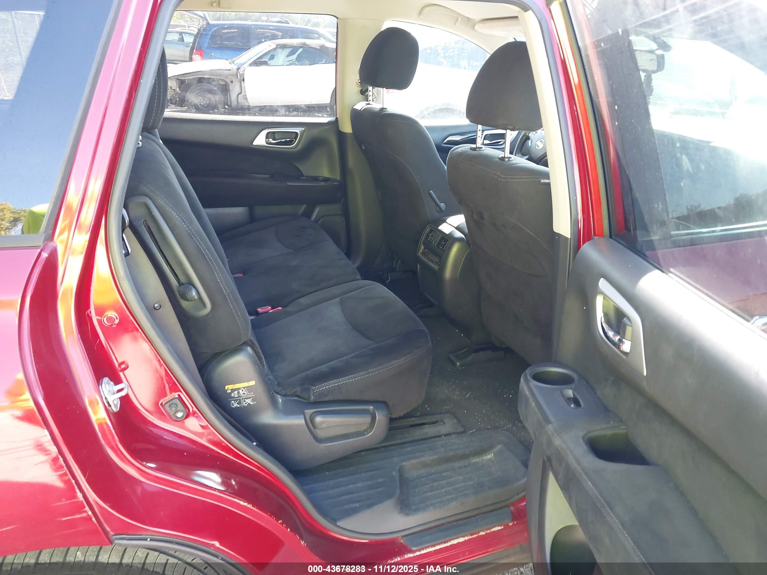 NISSAN PATHFINDER image 8