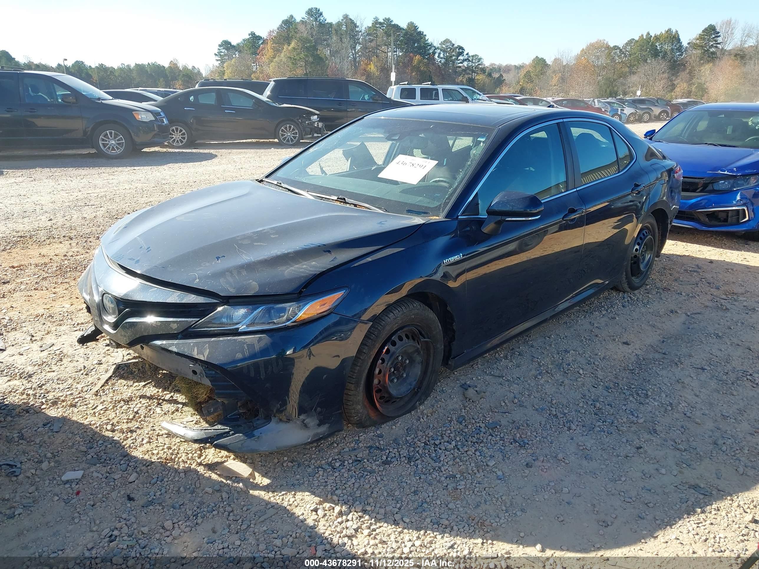 TOYOTA CAMRY image 2