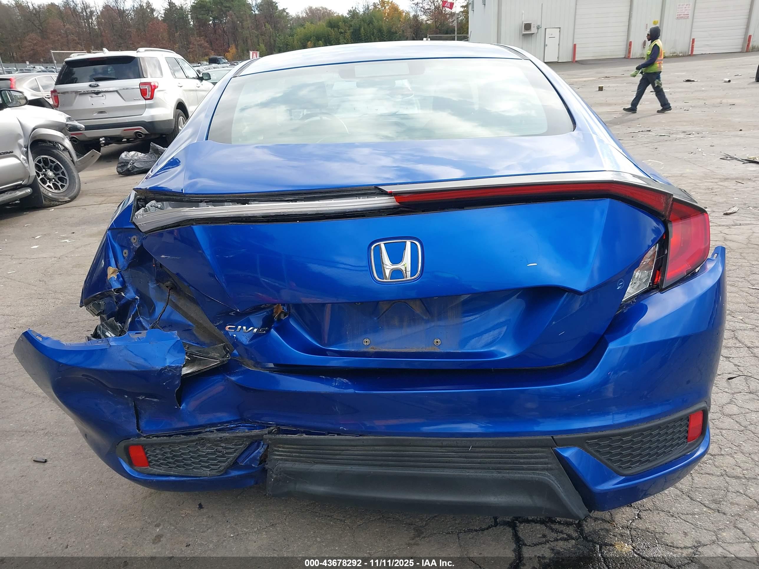 HONDA CIVIC image 6