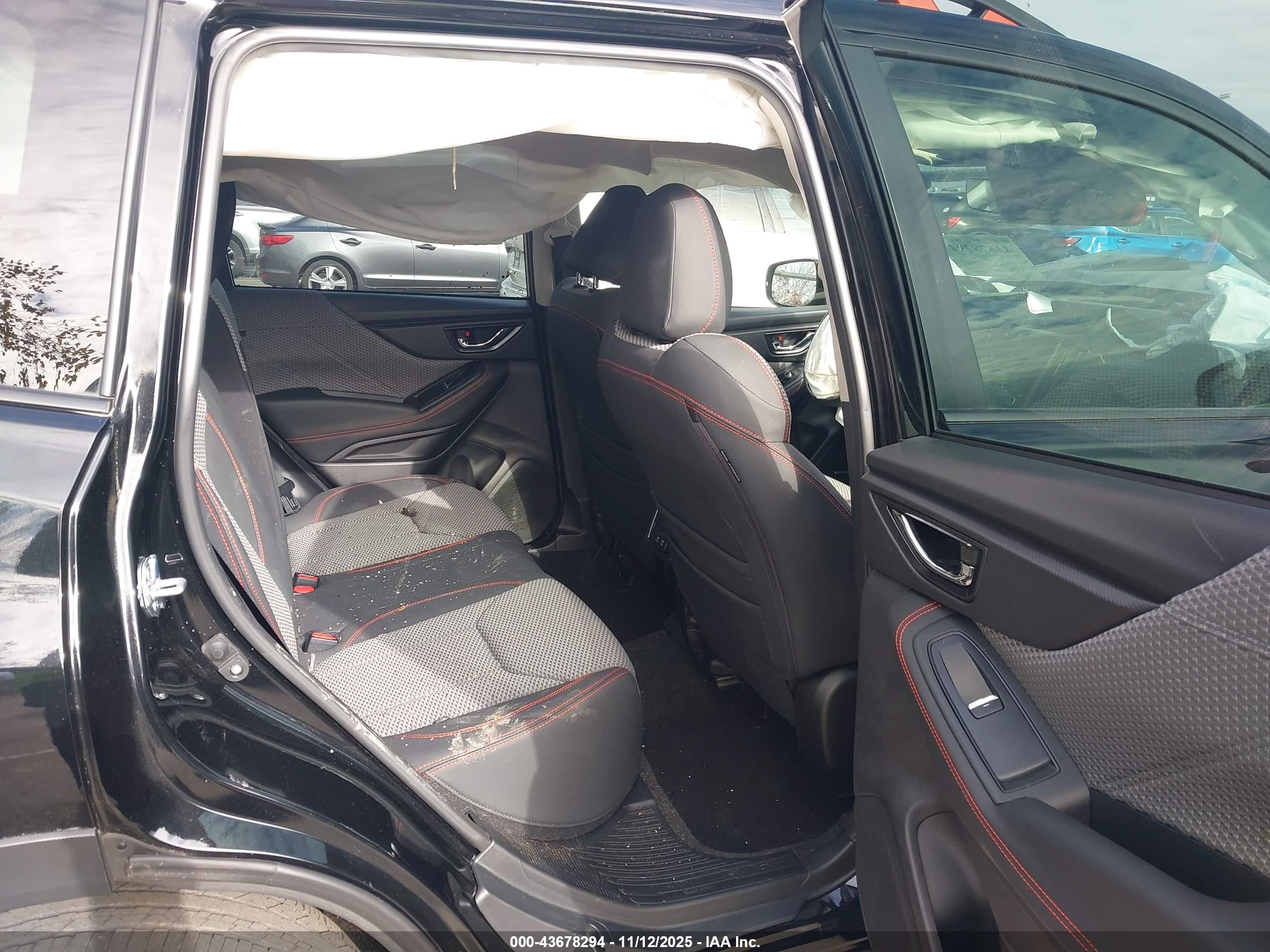 SUBARU FORESTER image 8