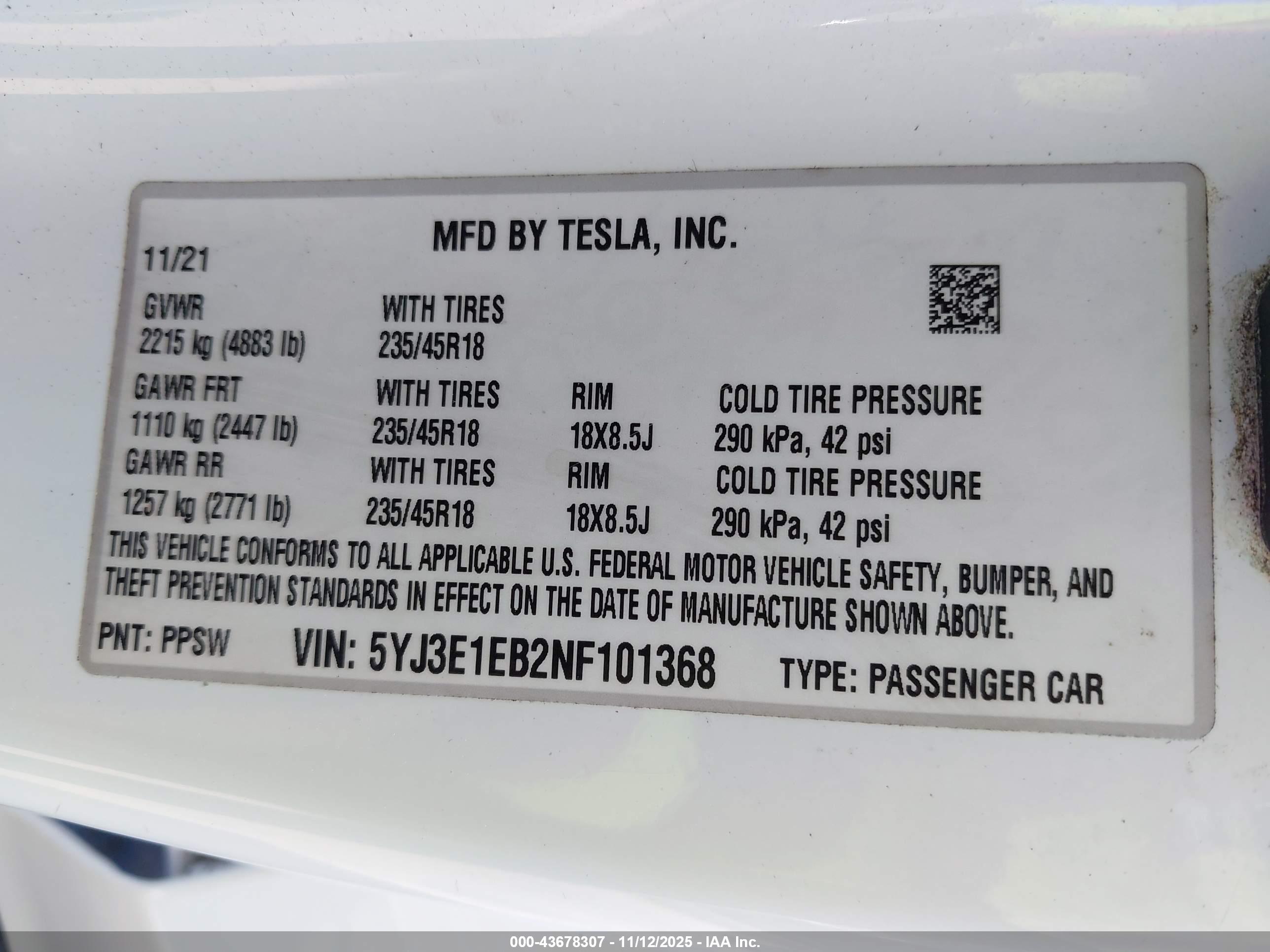 TESLA MODEL image 9
