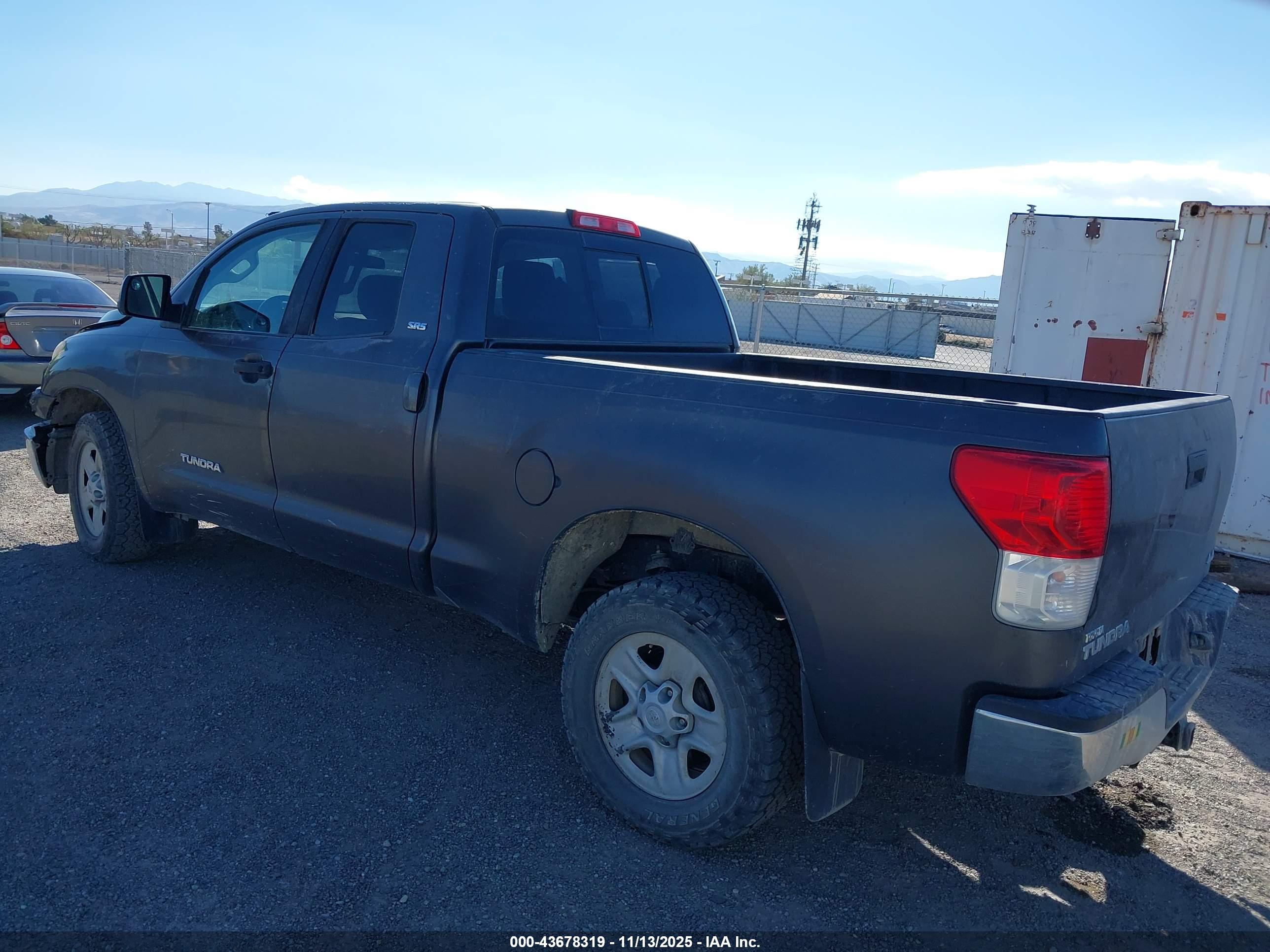 TOYOTA TUNDRA image 3