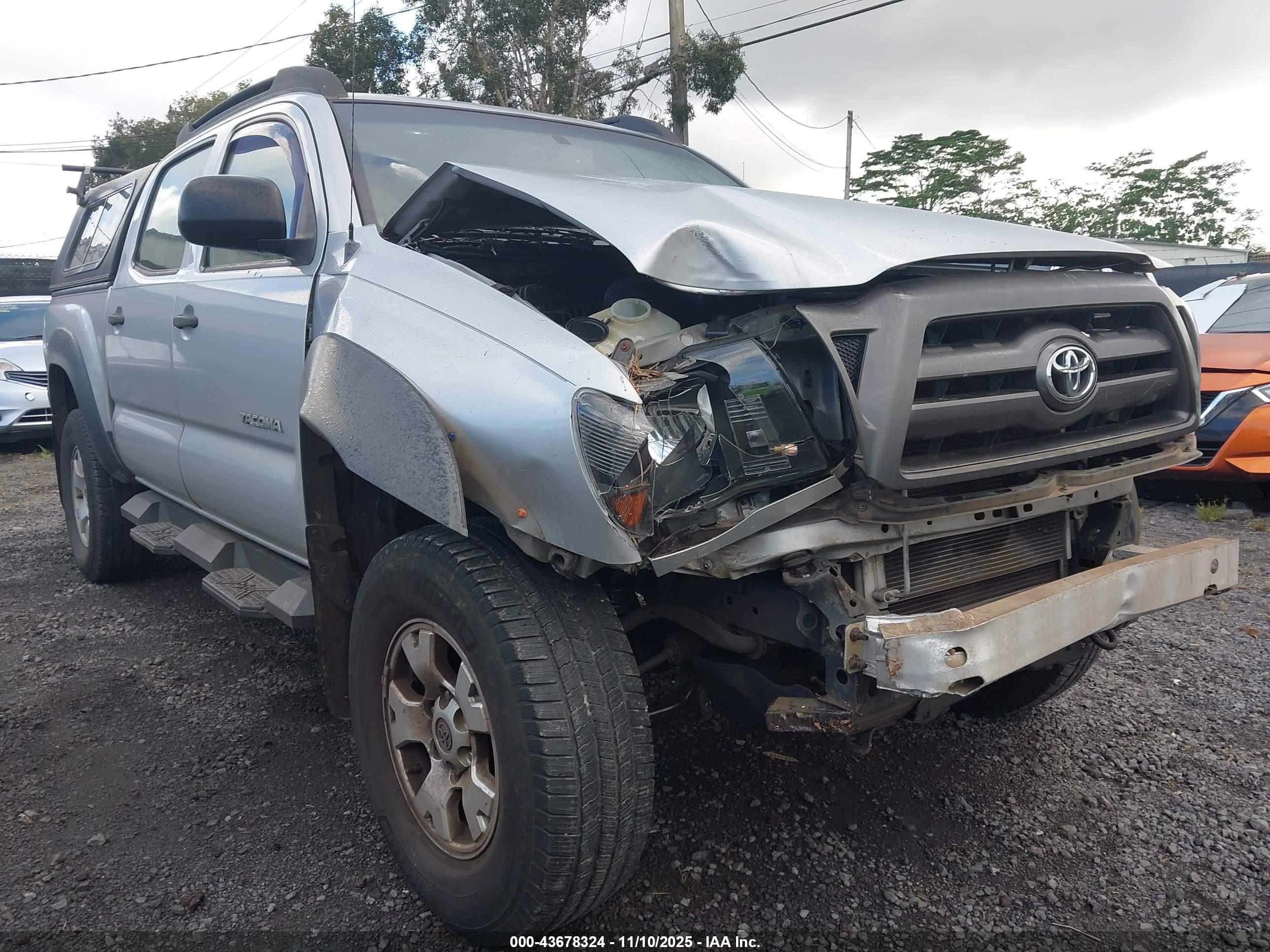 TOYOTA TACOMA image 6