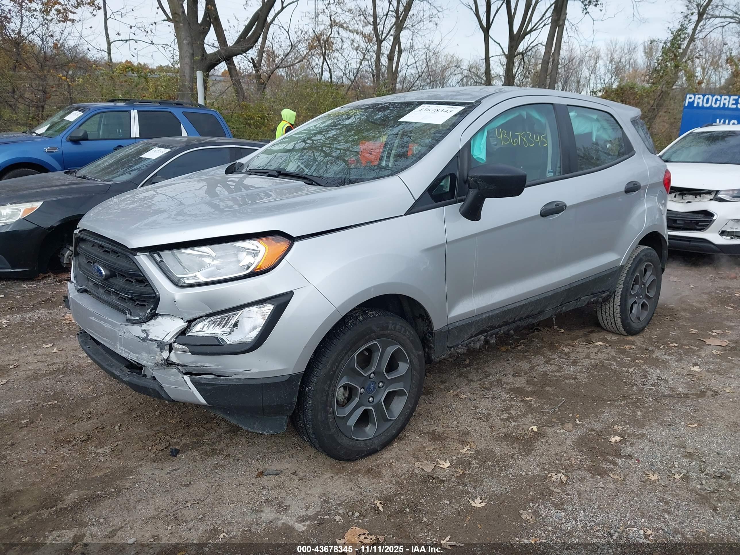 FORD ECOSPORT image 2