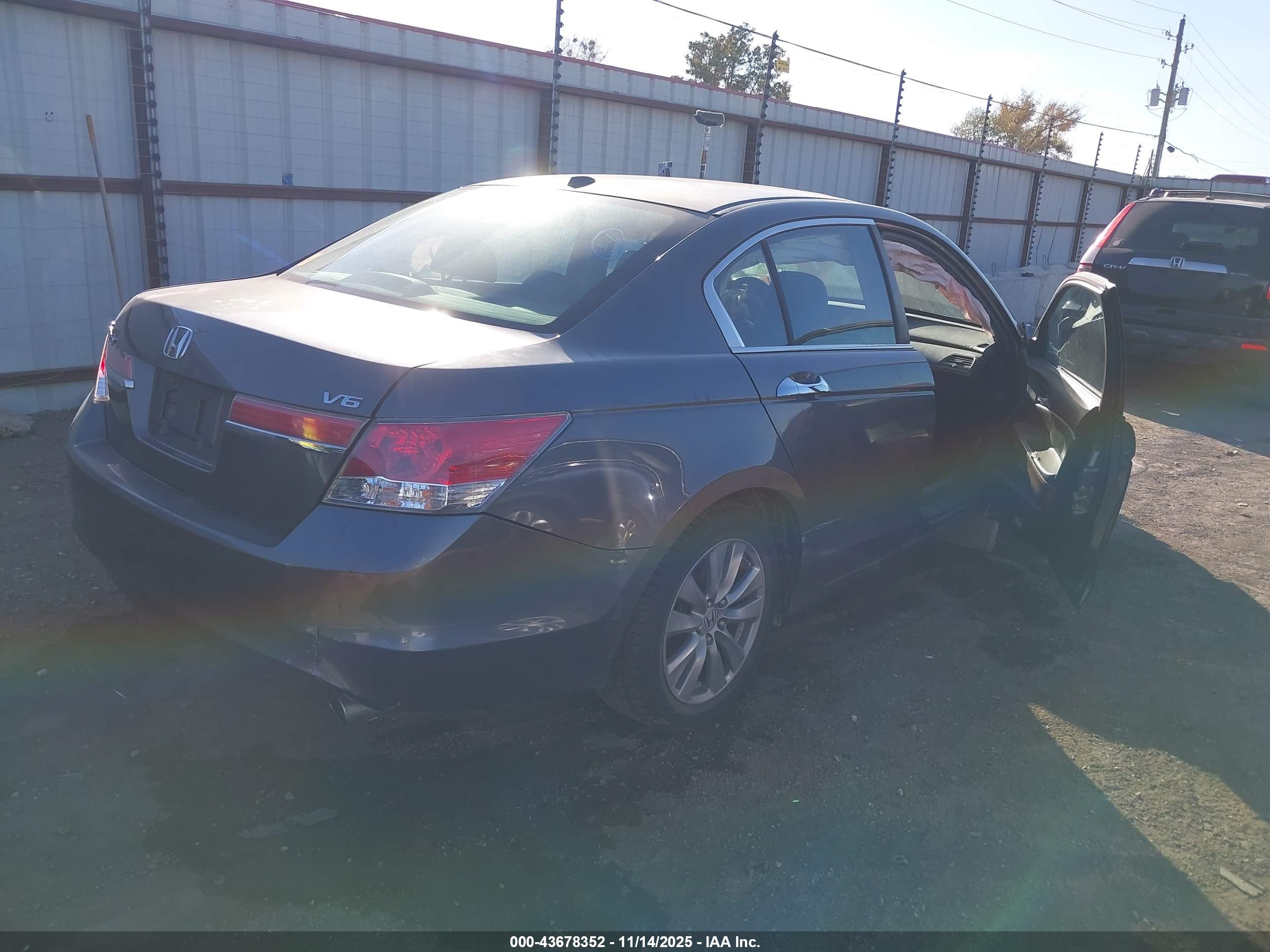 HONDA ACCORD image 4