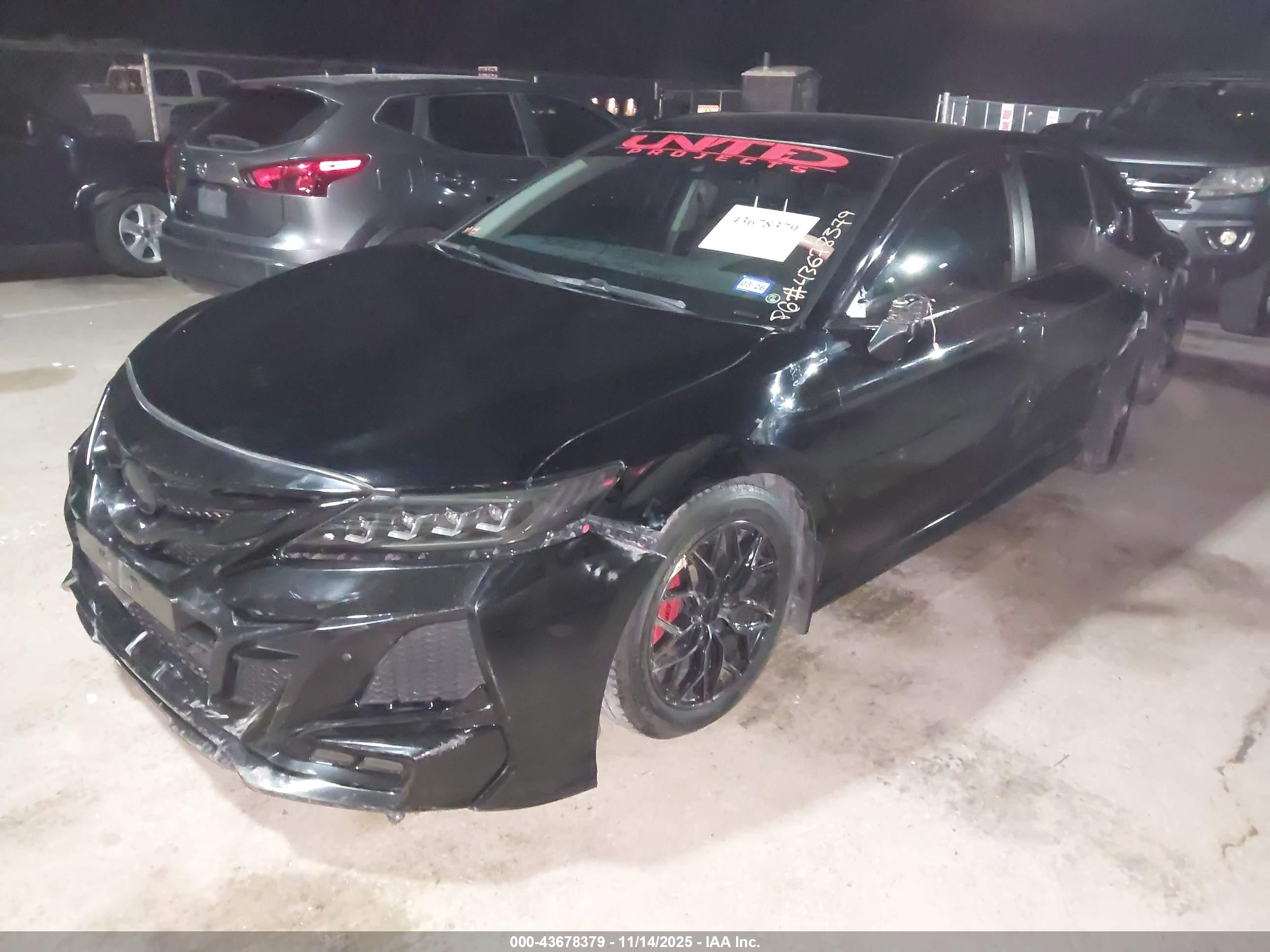 TOYOTA CAMRY image 2