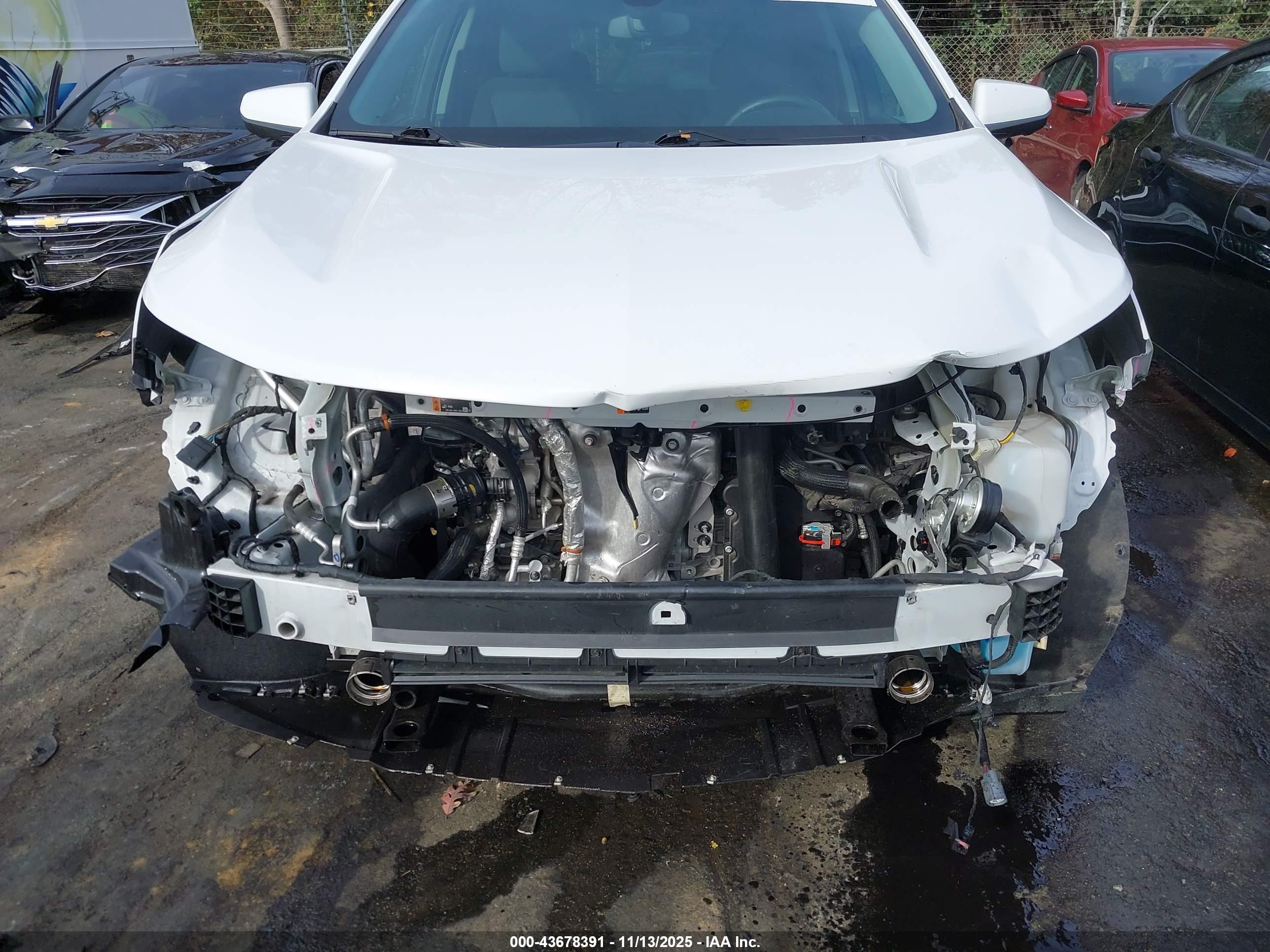 CHEVROLET EQUINOX image 6