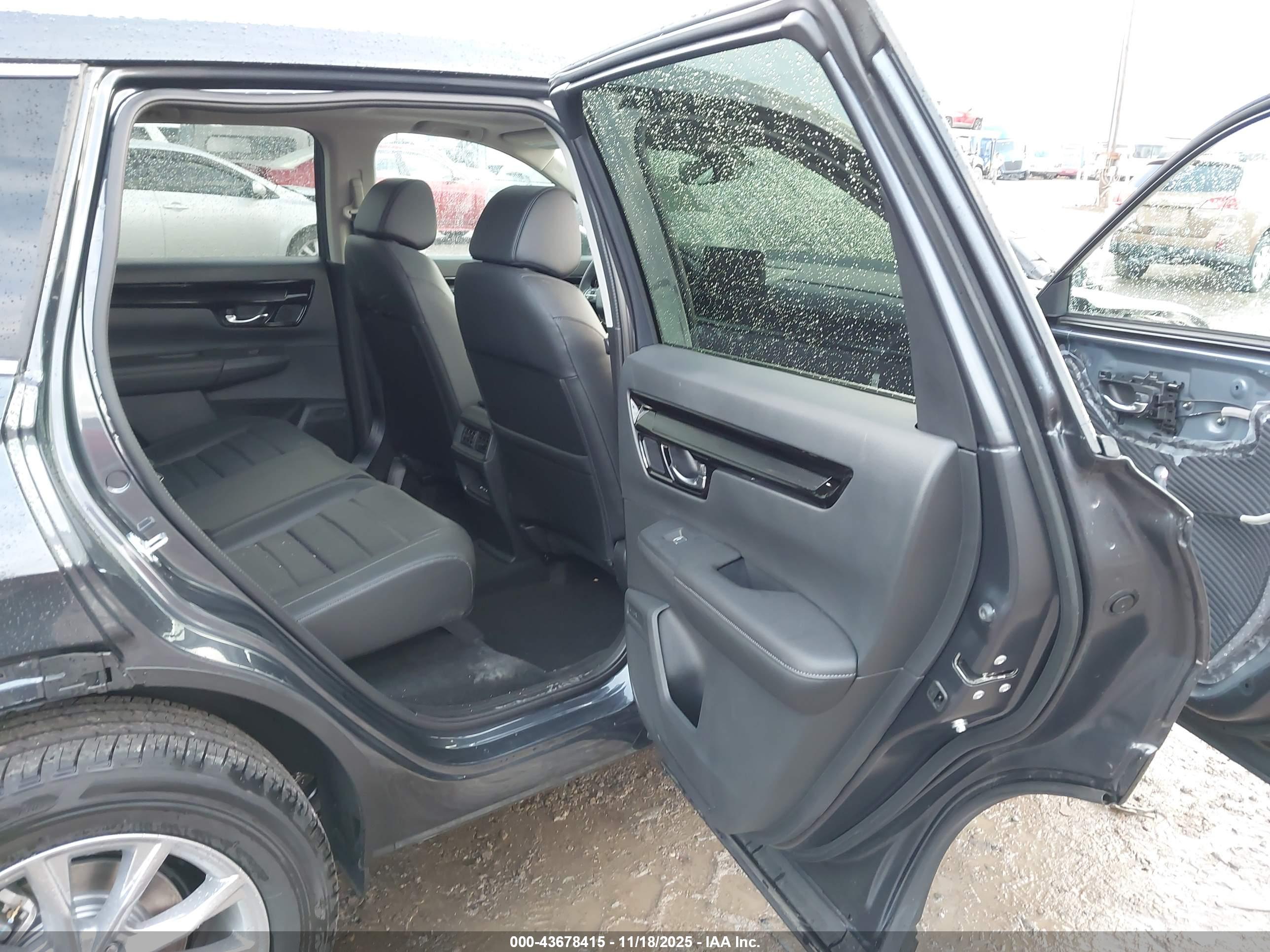 HONDA CR-V image 8