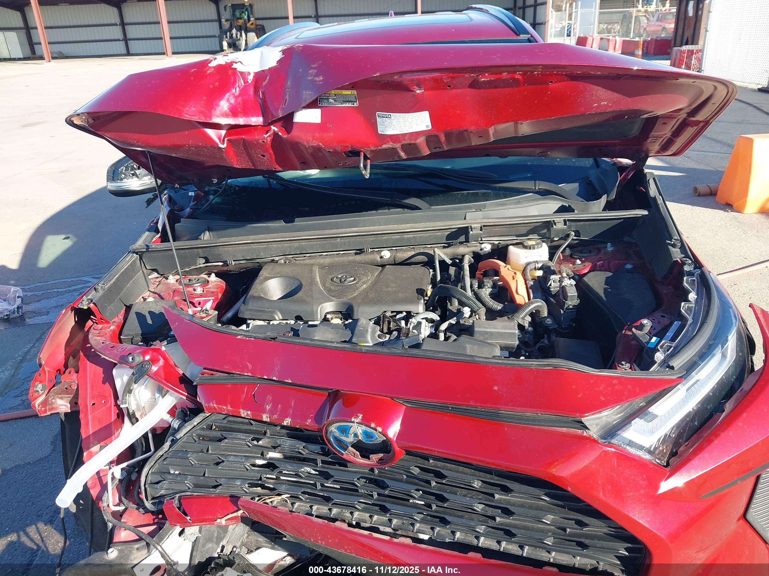 TOYOTA RAV4 image 10