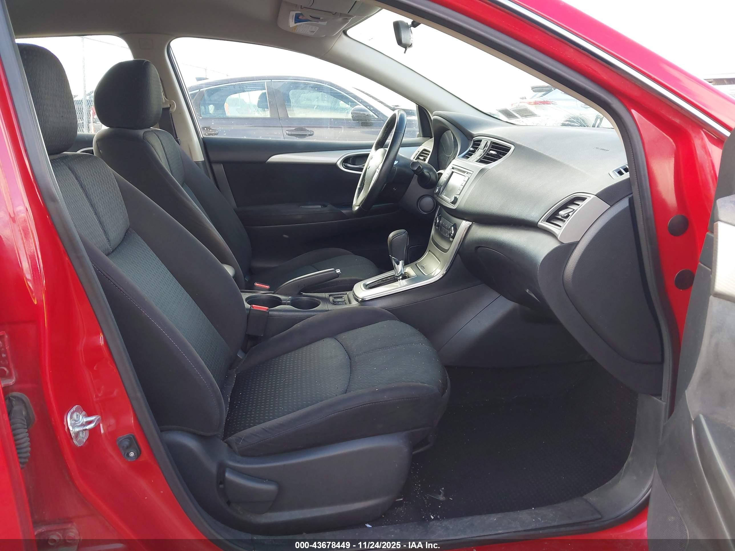 NISSAN SENTRA image 5