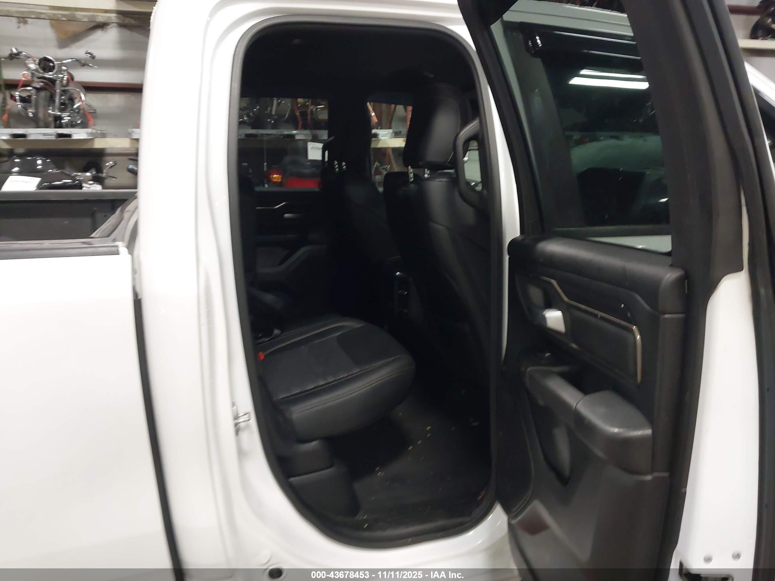 RAM 1500 image 8