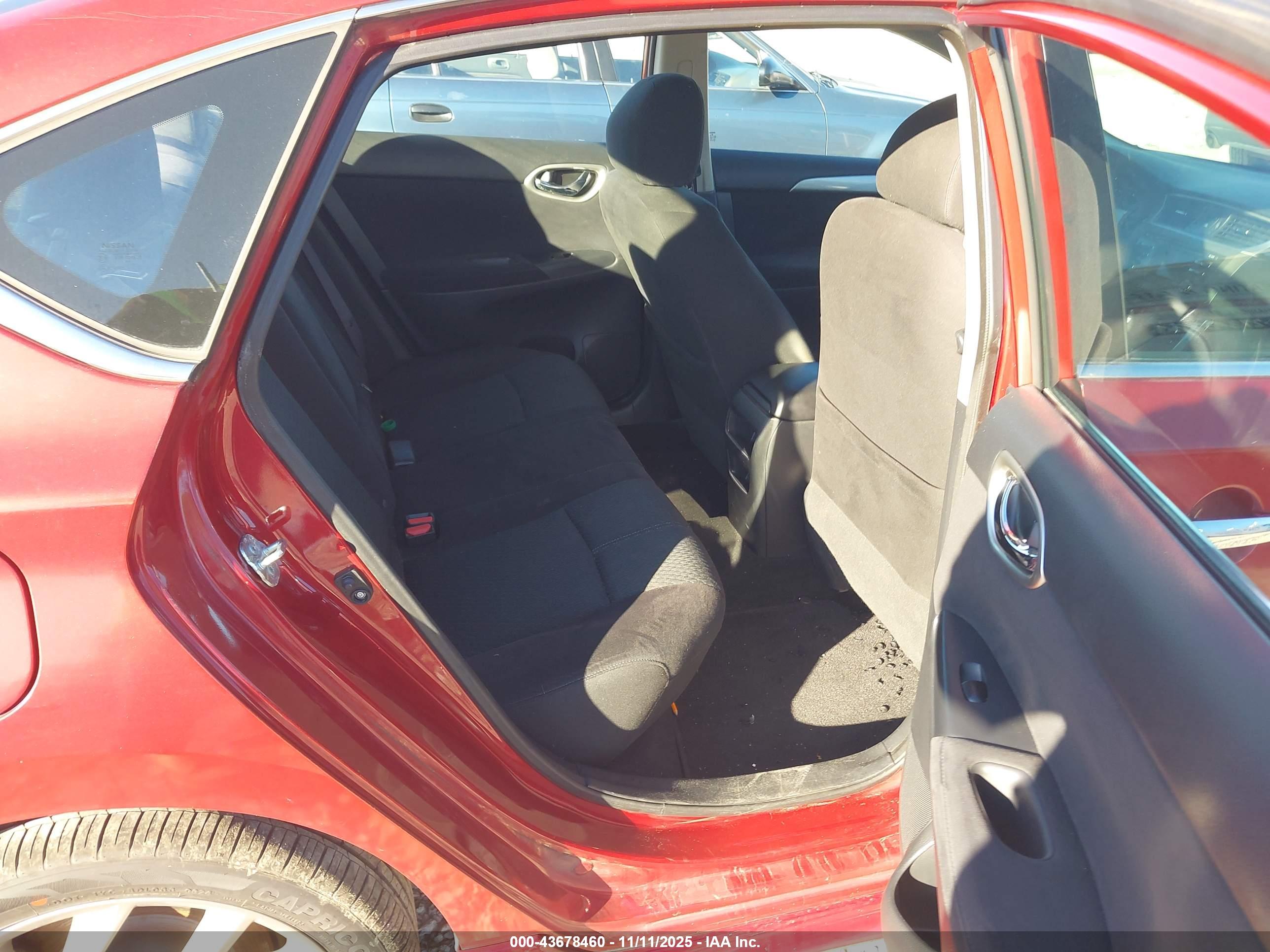 NISSAN SENTRA image 8