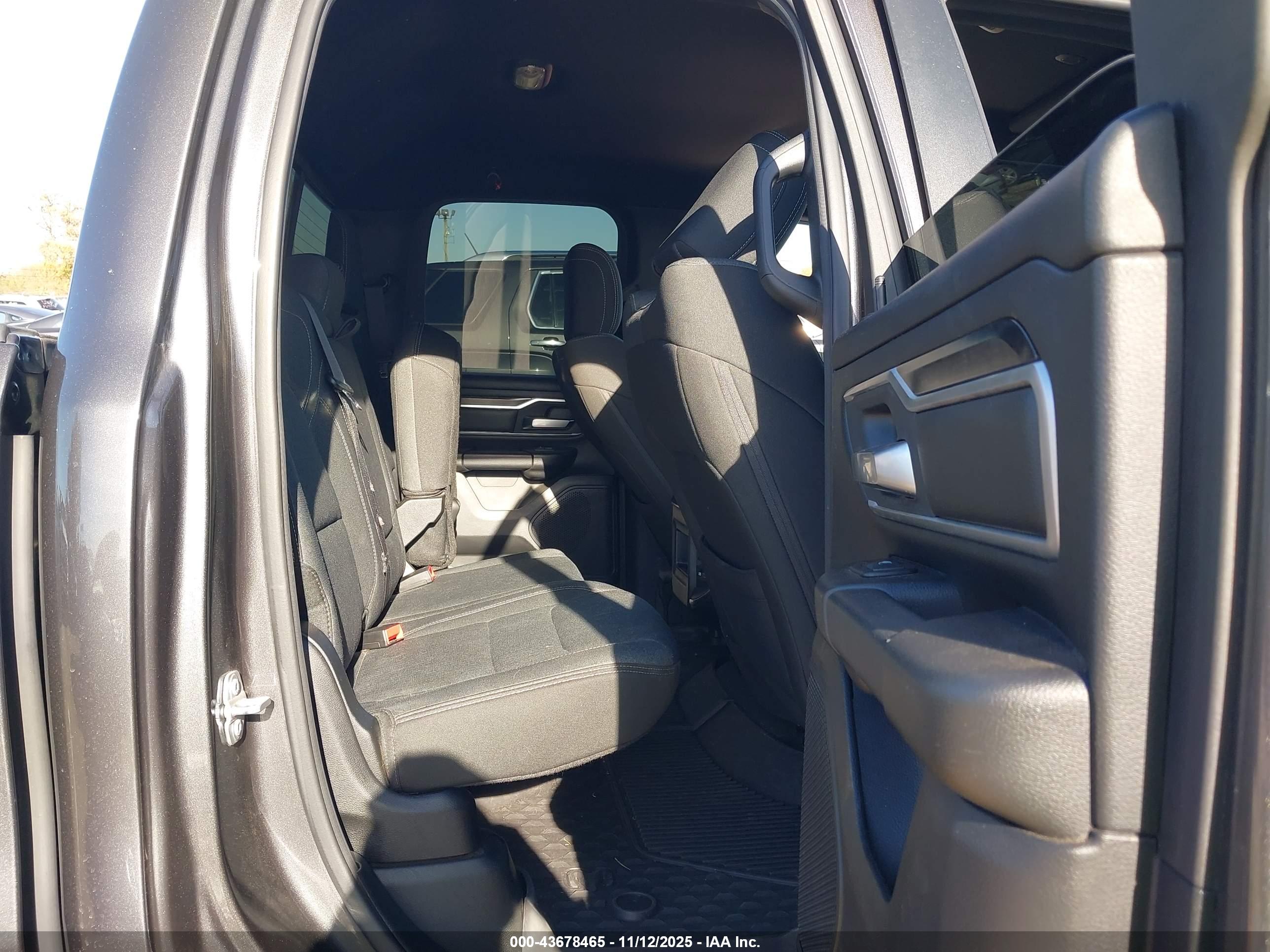 RAM 1500 image 8