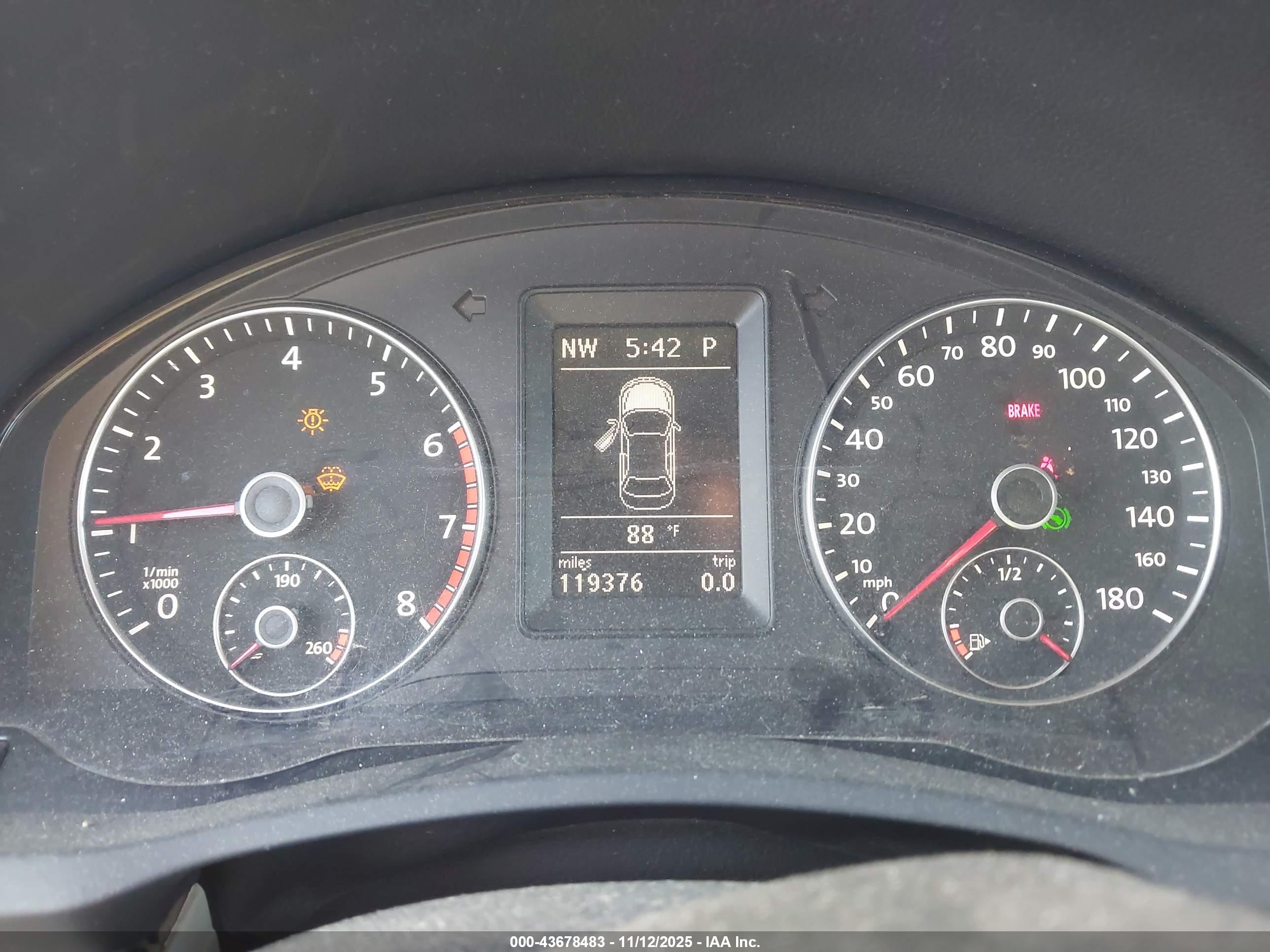 VOLKSWAGEN EOS image 7