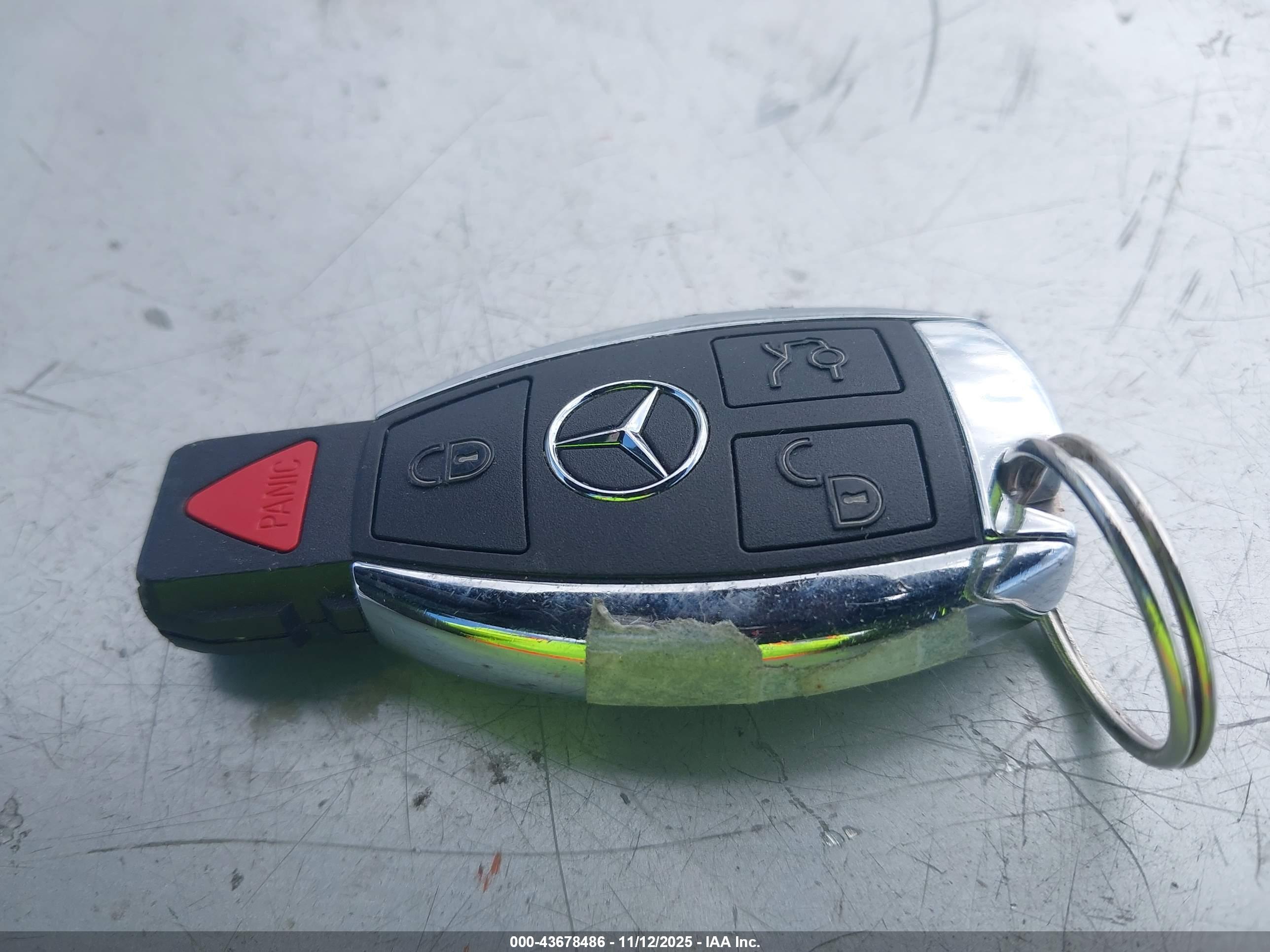 MERCEDES-BENZ GLC image 11