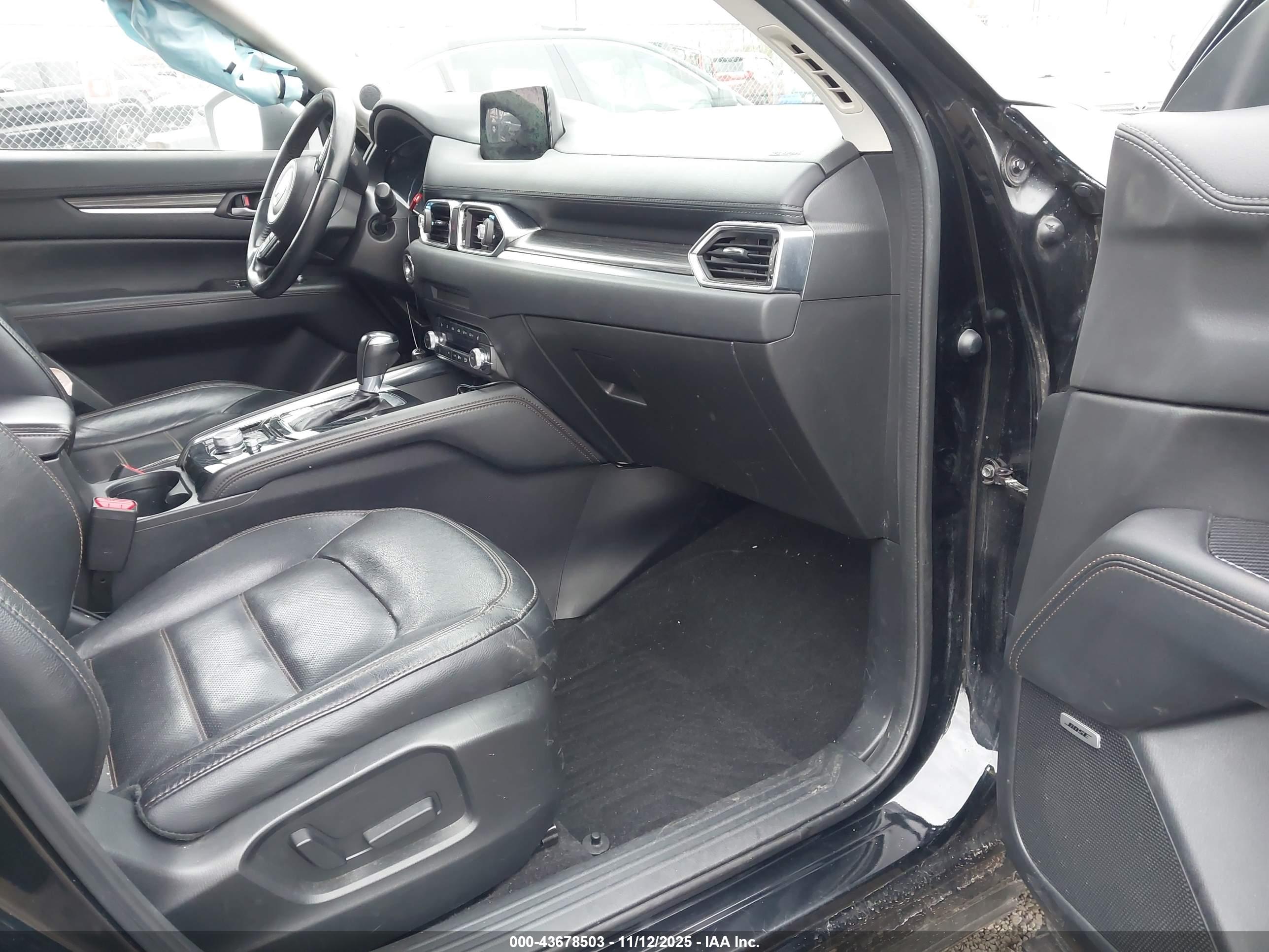 MAZDA CX-5 image 5