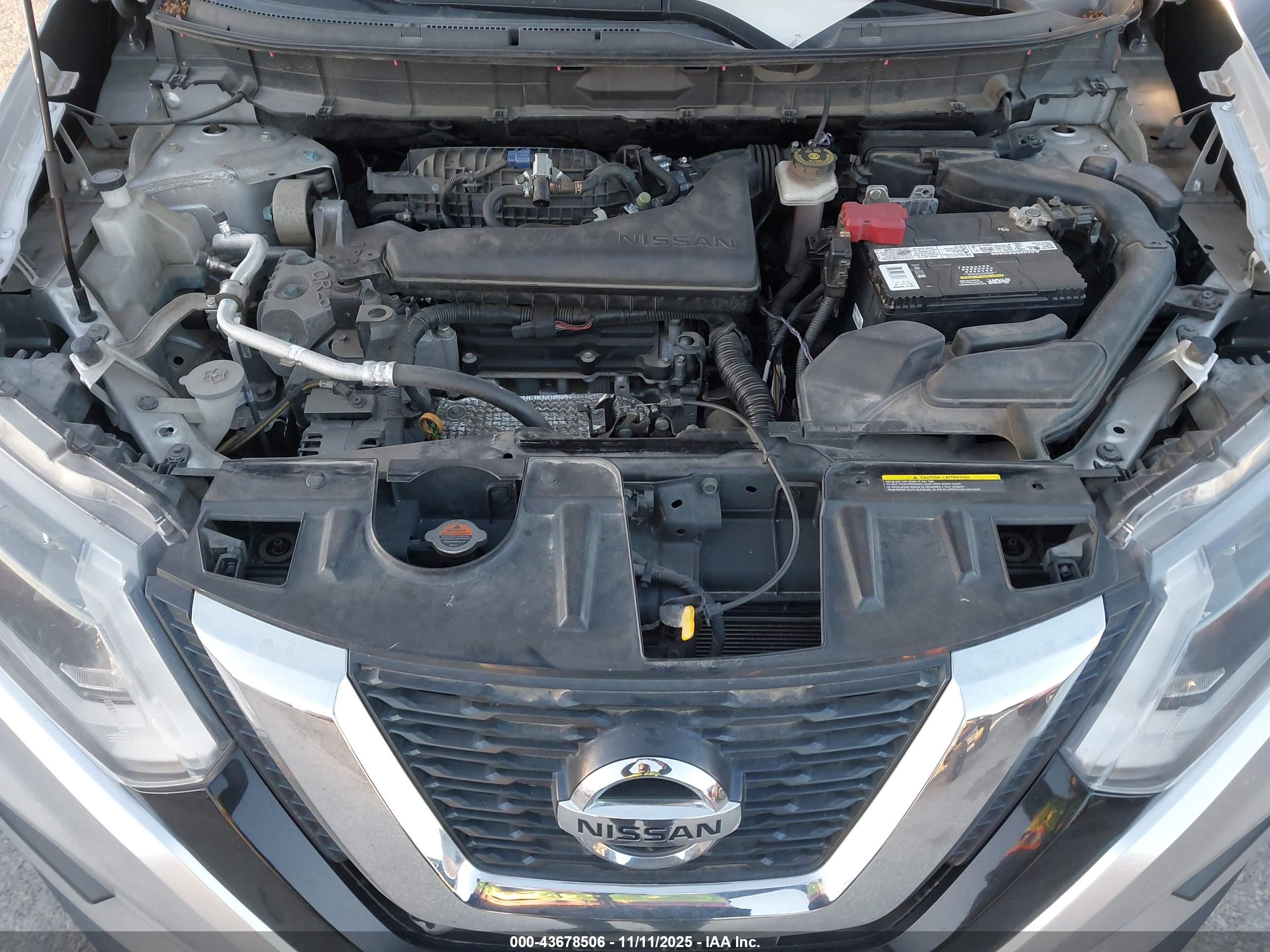 NISSAN ROGUE image 10