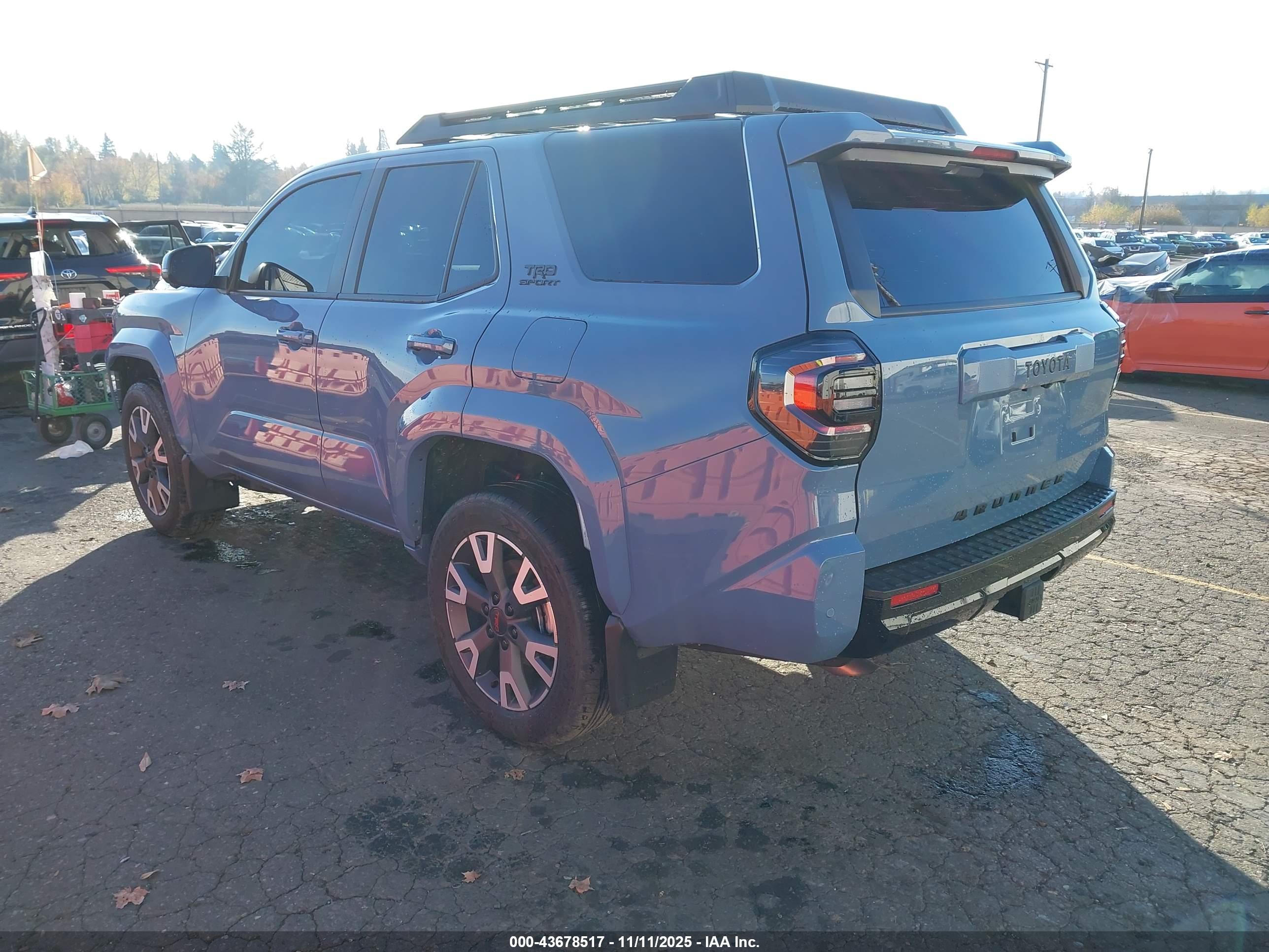 TOYOTA 4RUNNER image 3