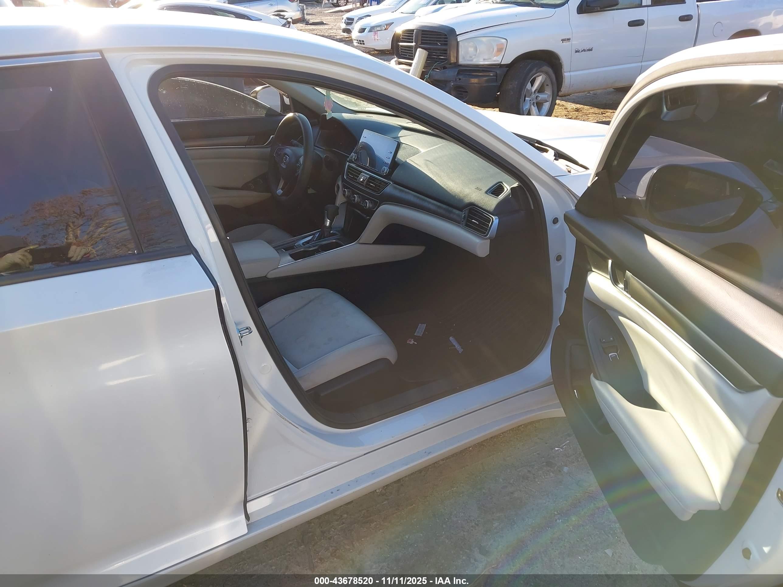 HONDA ACCORD image 5
