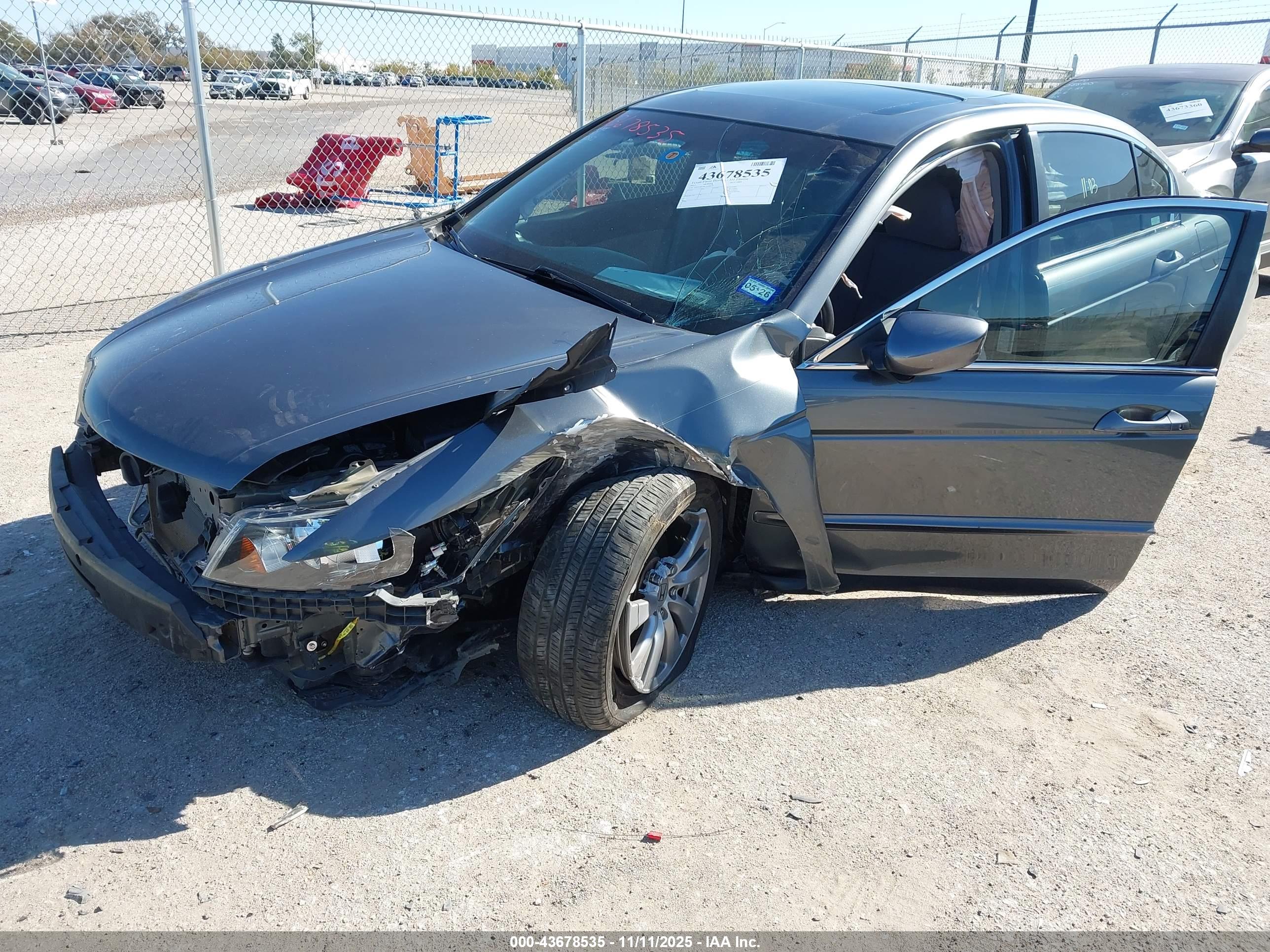 HONDA ACCORD image 6