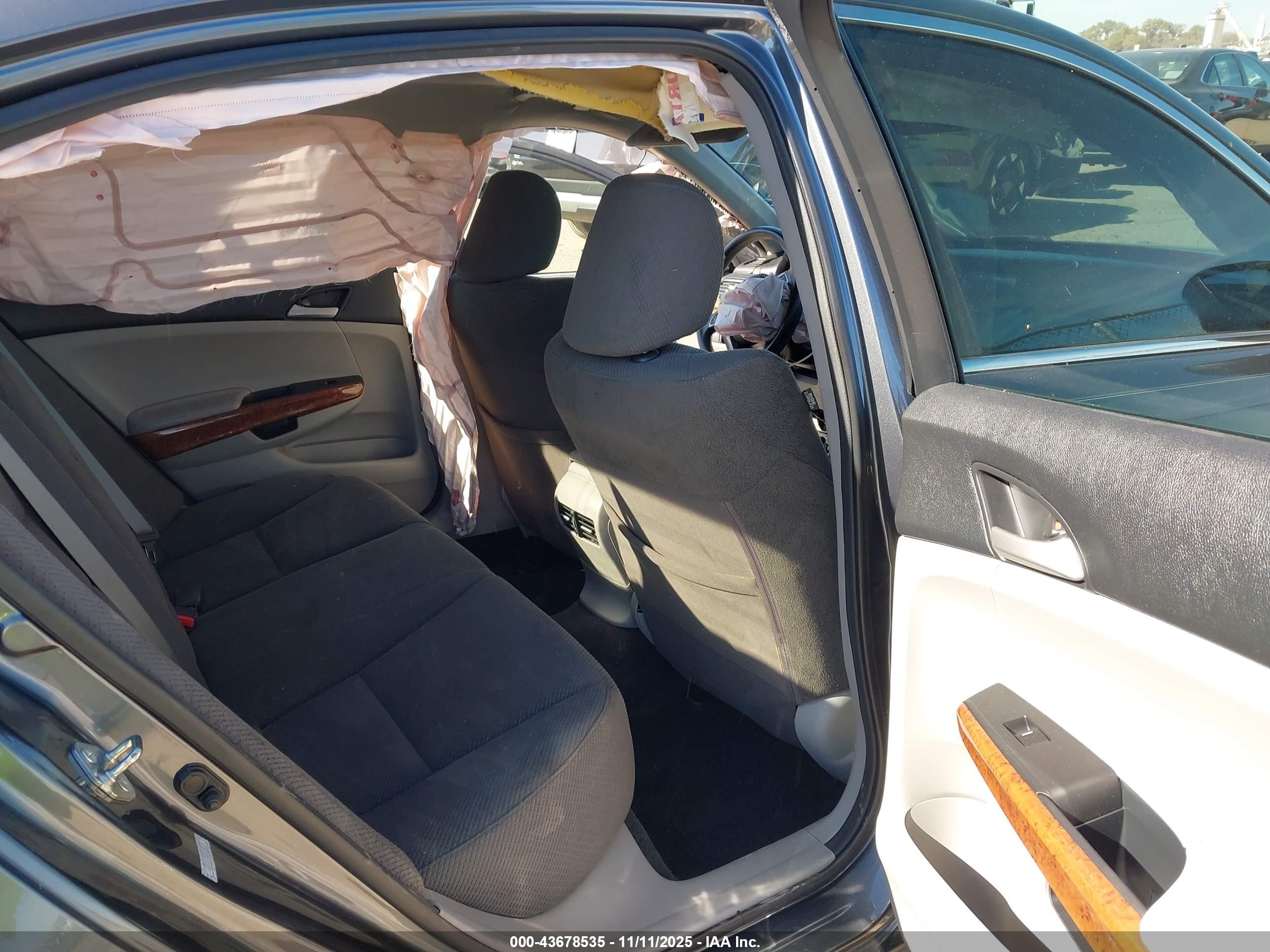 HONDA ACCORD image 8