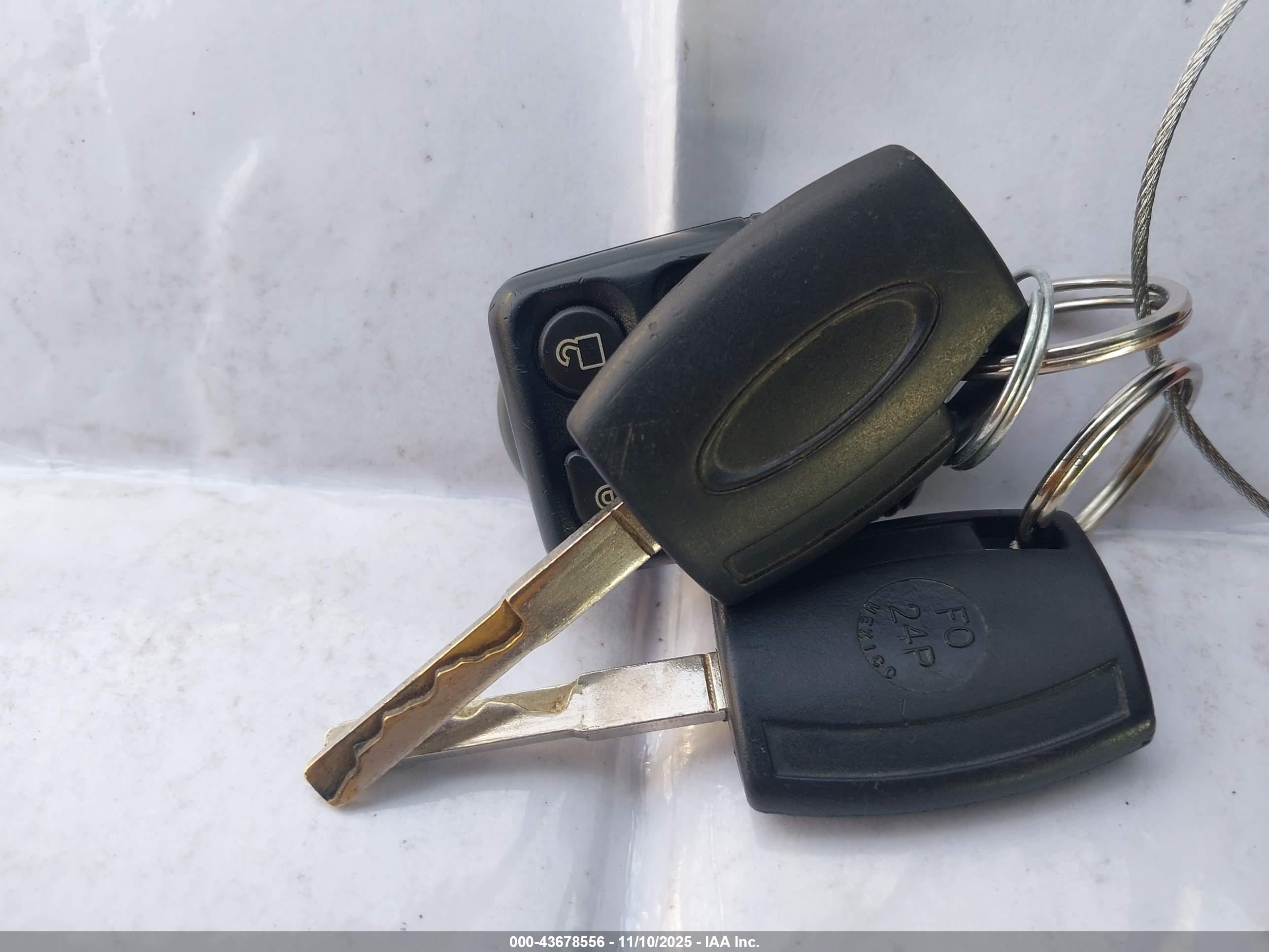 FORD FOCUS image 11