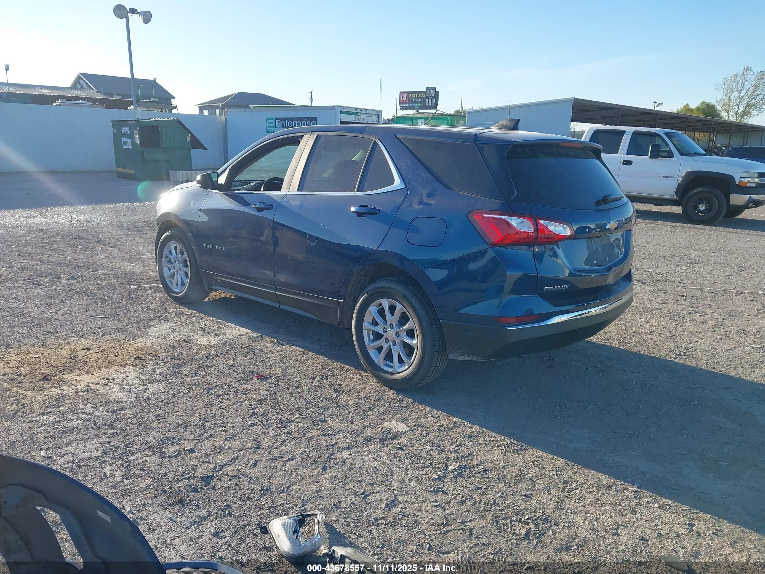 CHEVROLET EQUINOX image 3