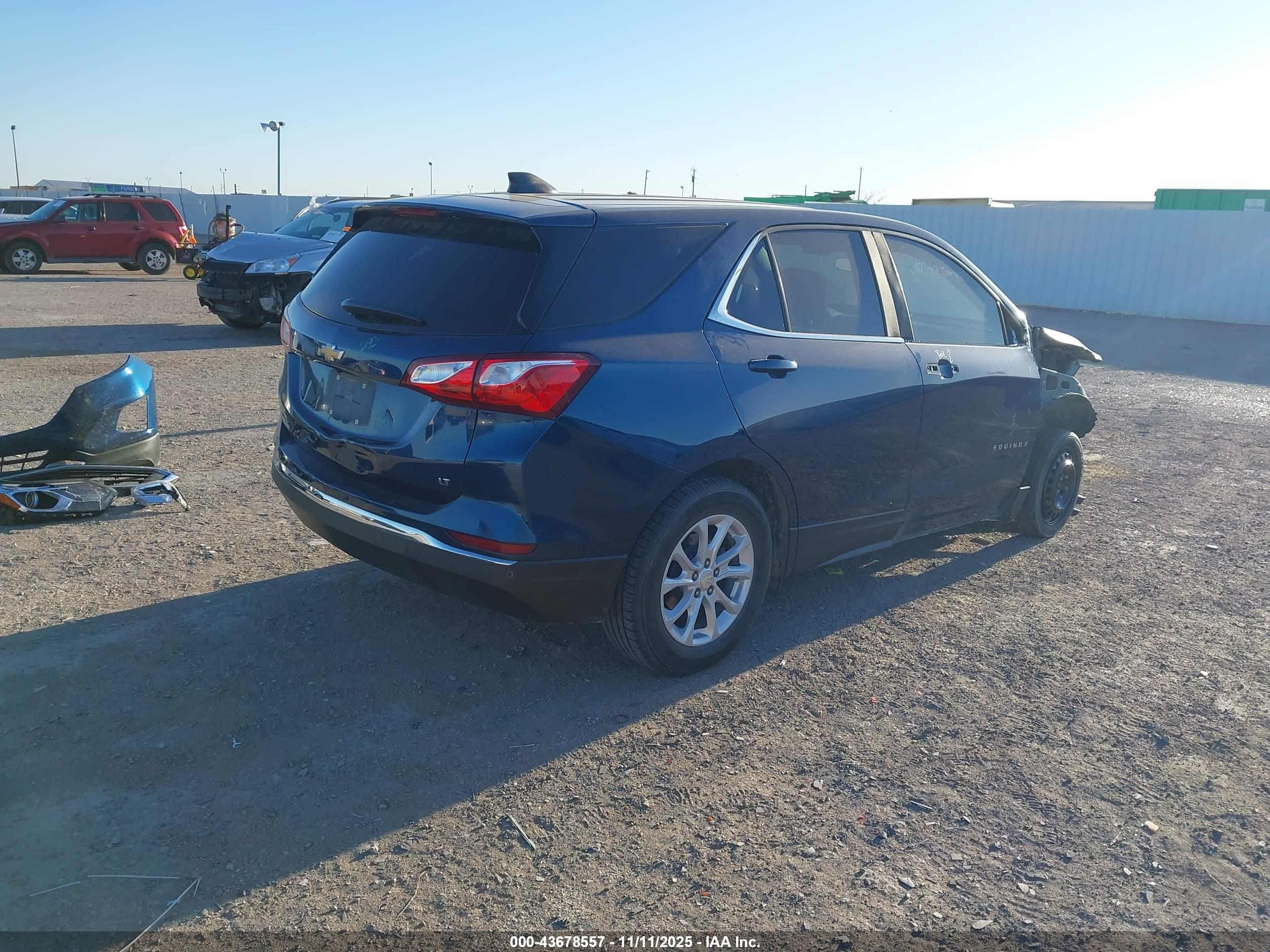 CHEVROLET EQUINOX image 4