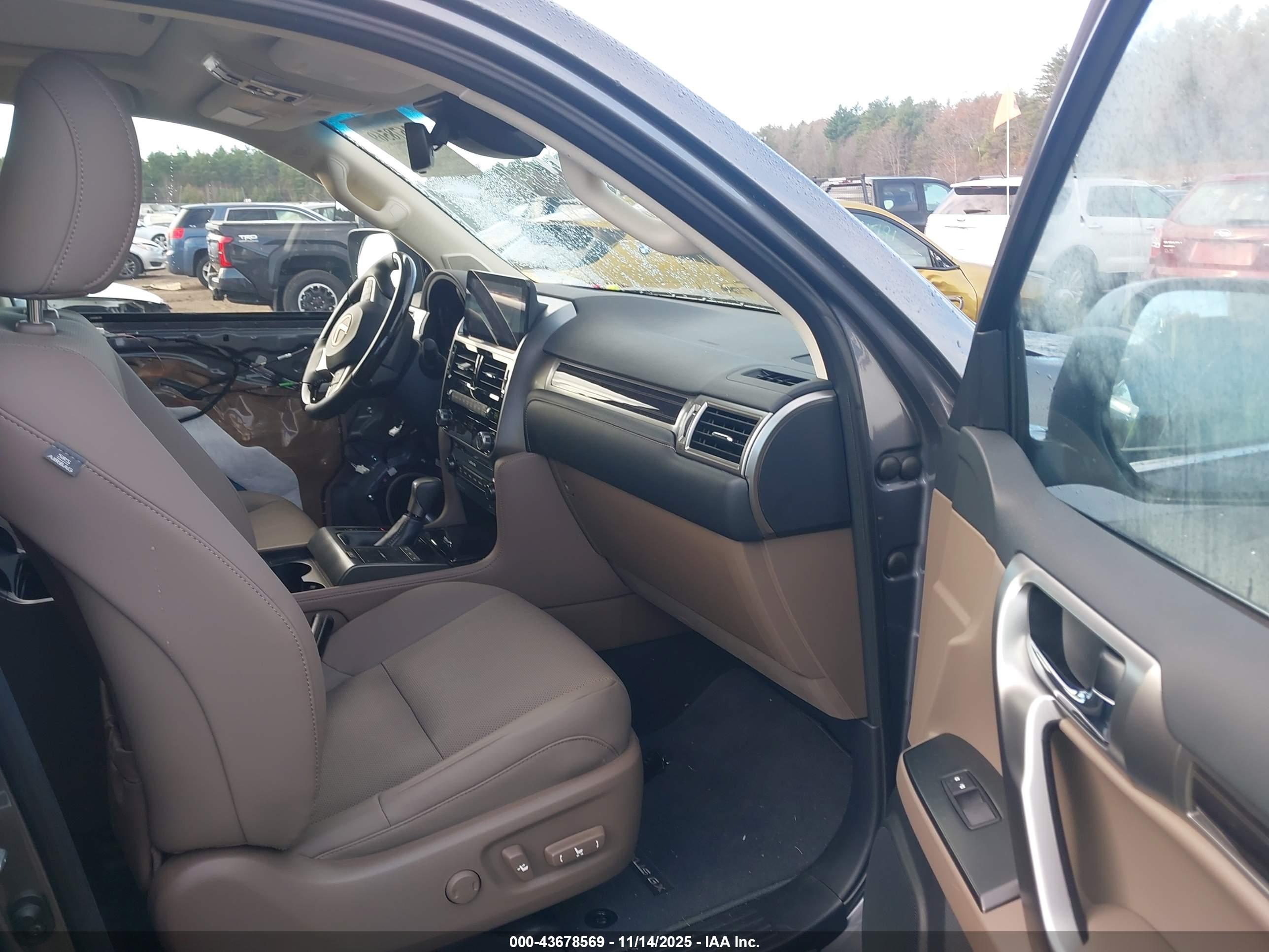 LEXUS GX image 5