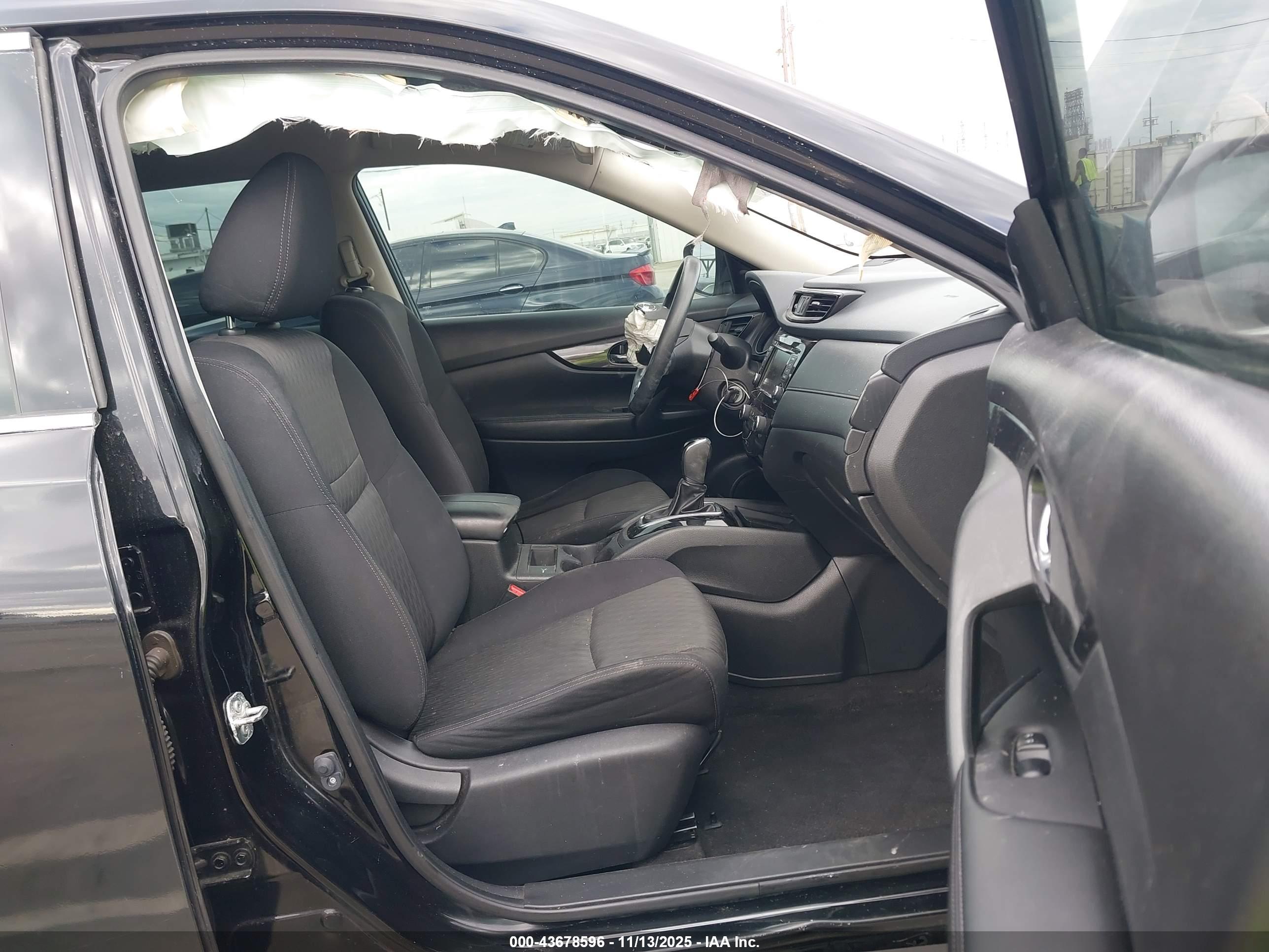 NISSAN ROGUE image 5