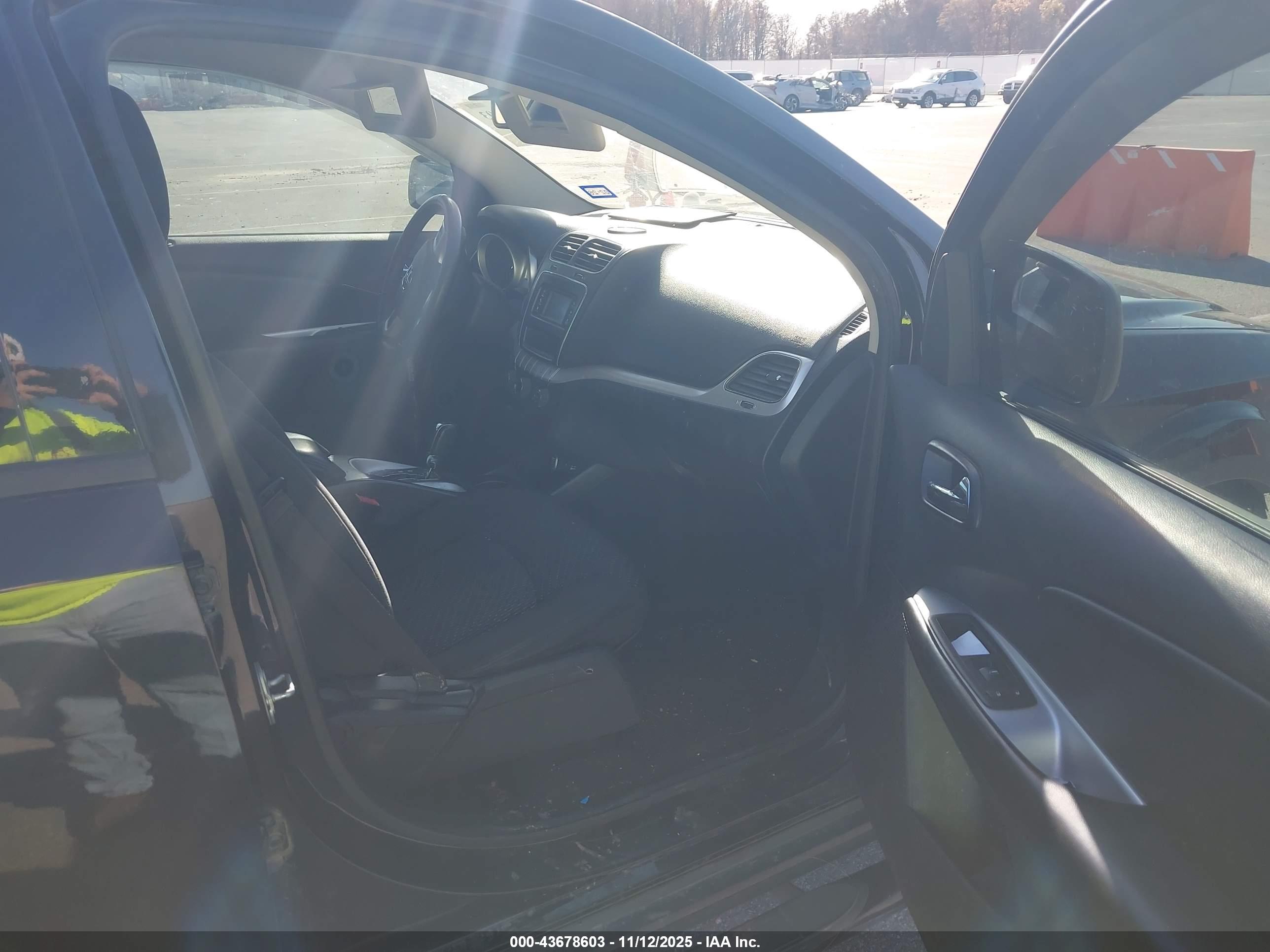 DODGE JOURNEY image 5