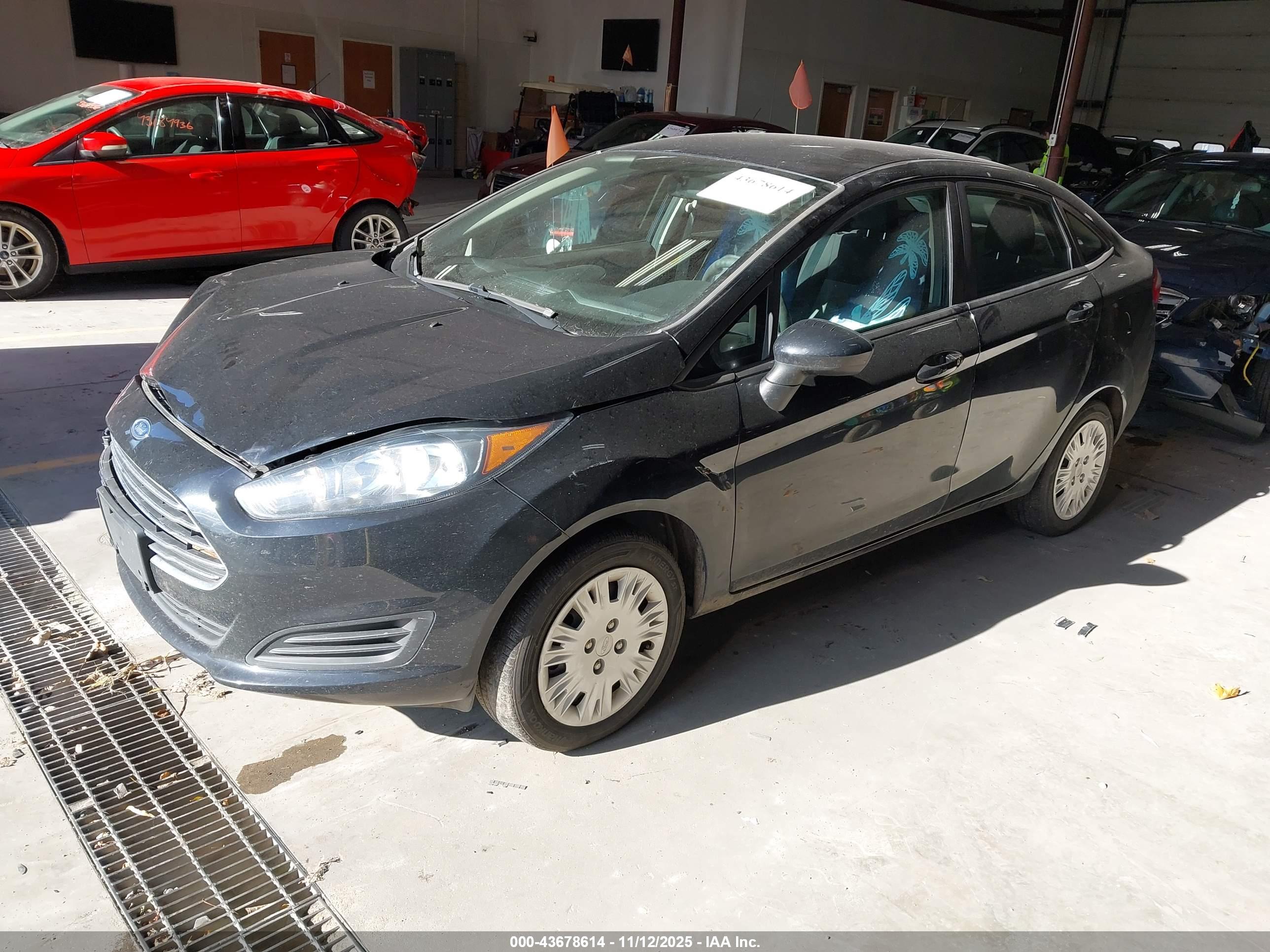 FORD FIESTA image 2