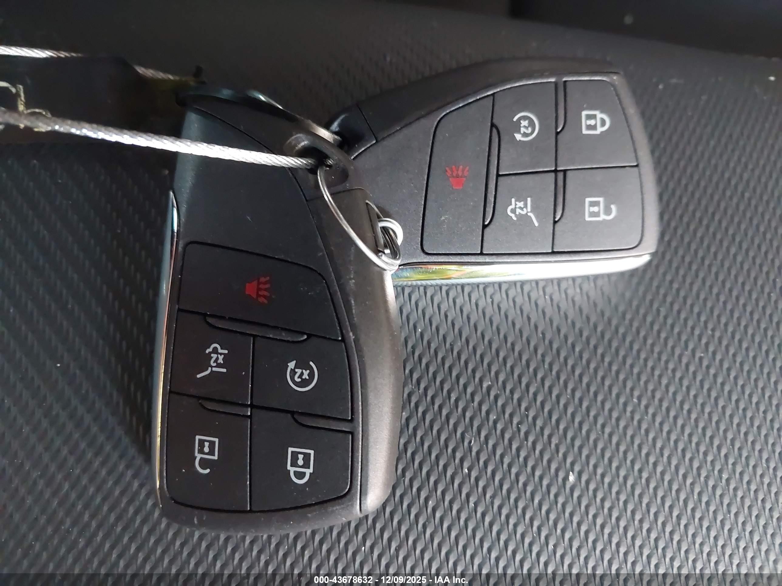 CHEVROLET EQUINOX image 11
